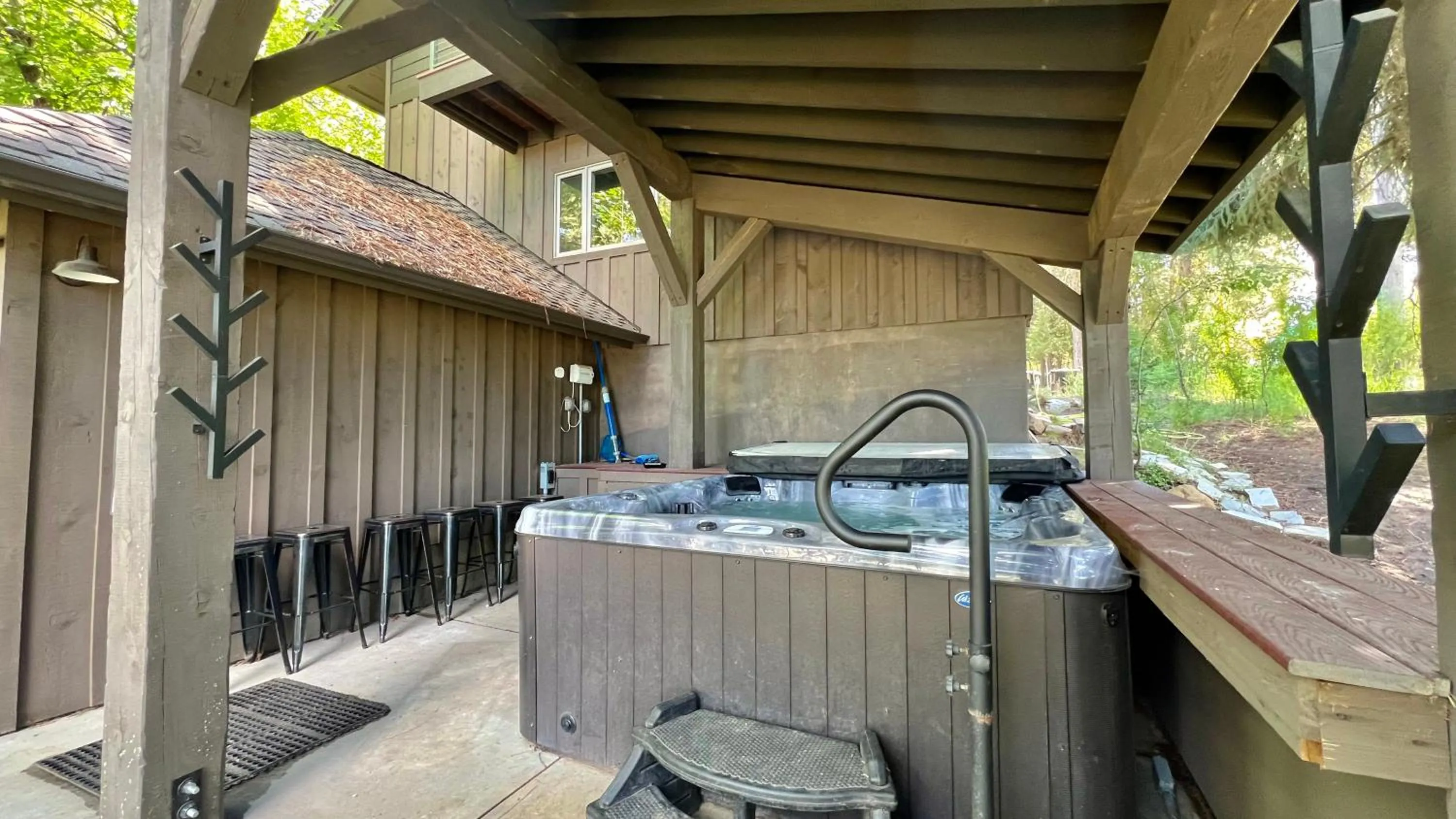 Mackinaw Manor by Casago McCall - Donerightmanagement