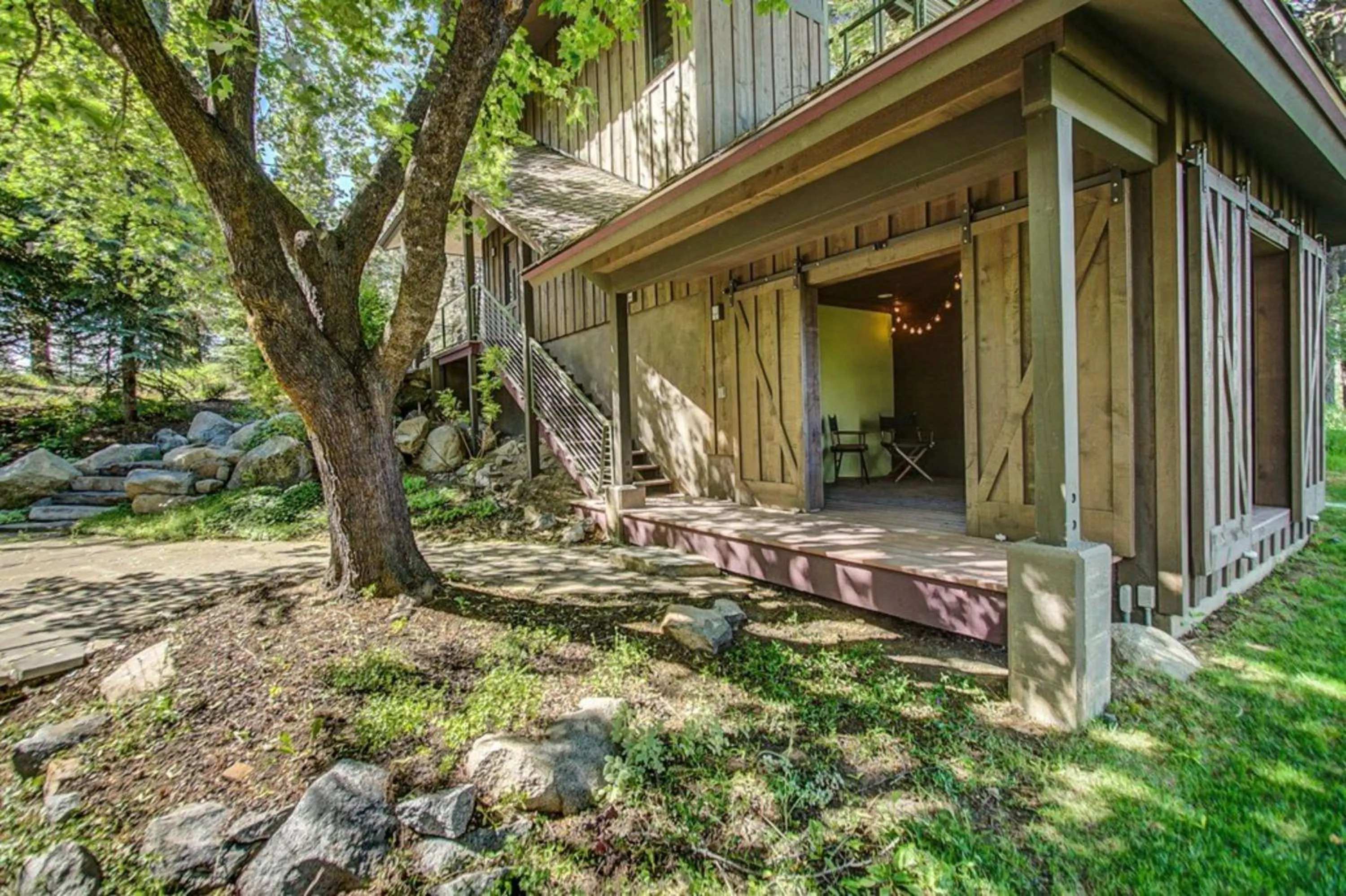 Property building in Mackinaw Manor by Casago McCall - Donerightmanagement