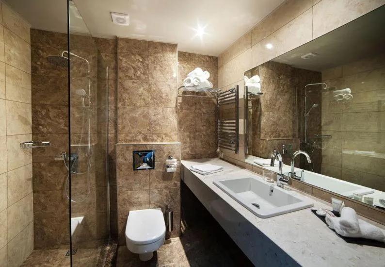 Bathroom in Theasis Hotel Paramythia