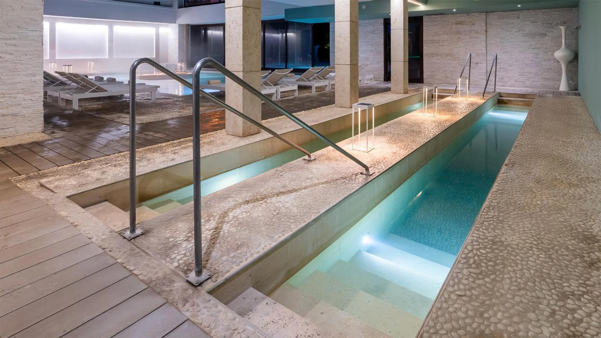 Hot Spring Bath in Hotel Salus Terme - Adults Only