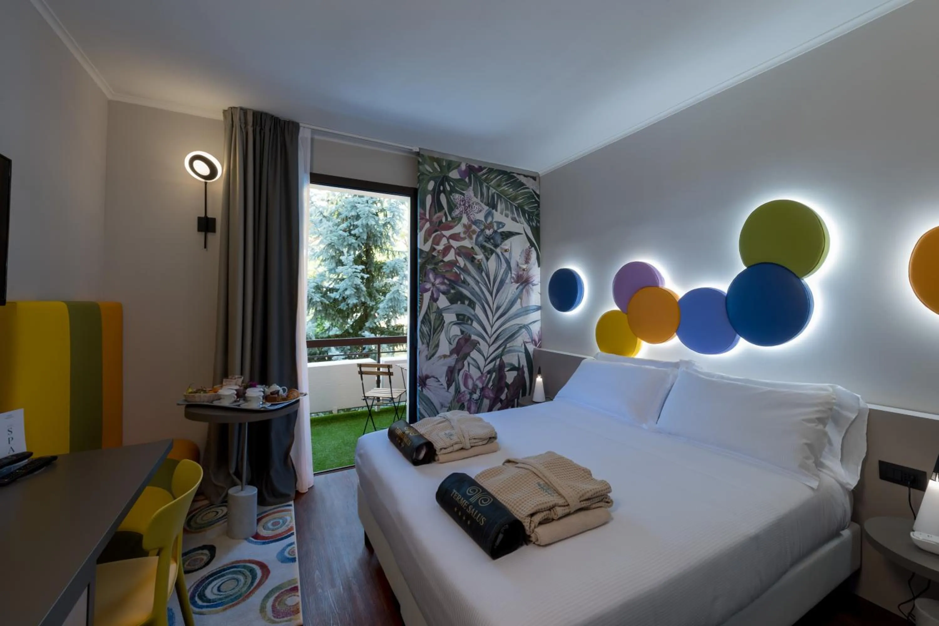 Photo of the whole room, Bed in Hotel Salus Terme - Adults Only