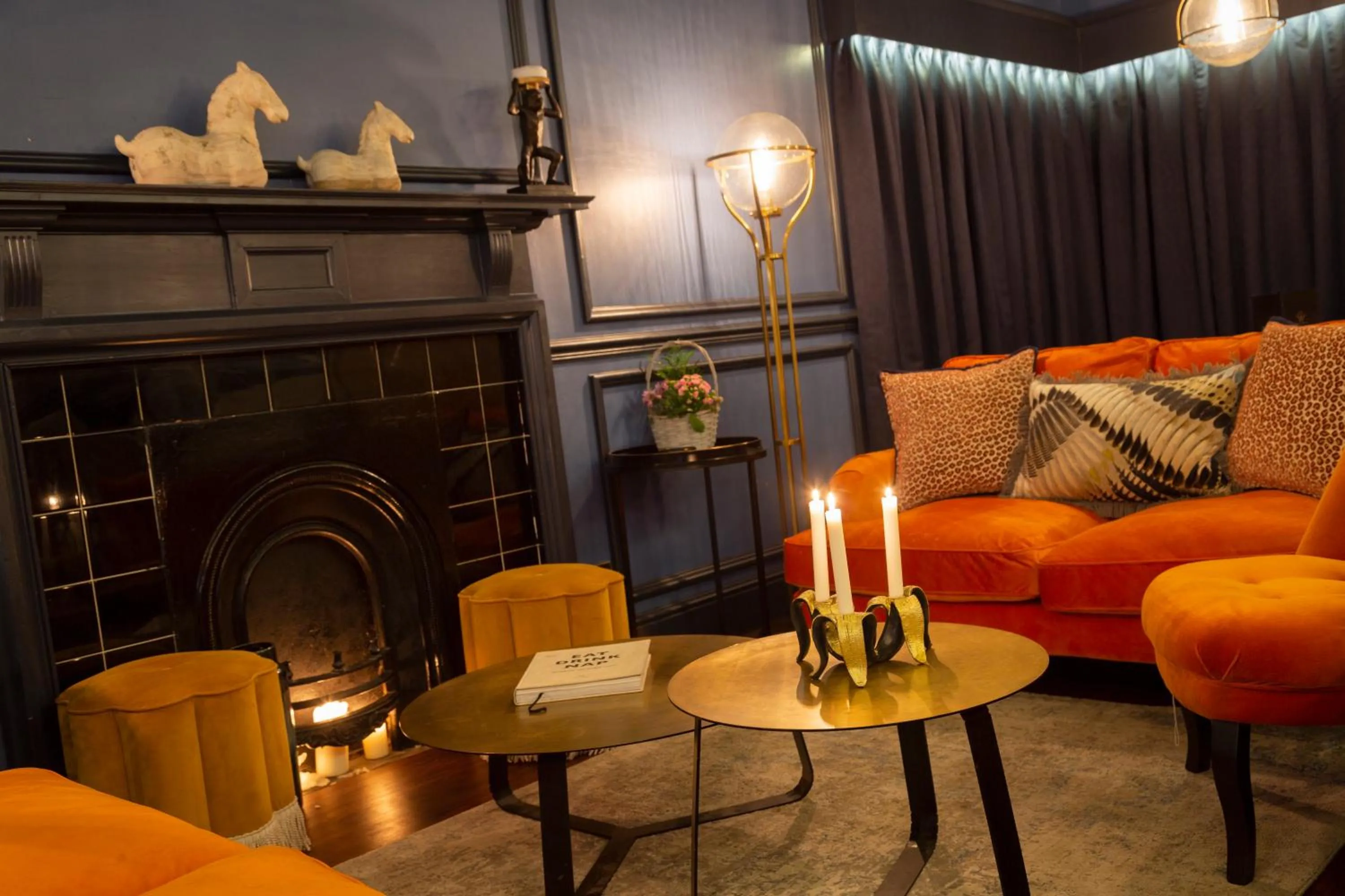 Restaurant/places to eat in Worlington Hall