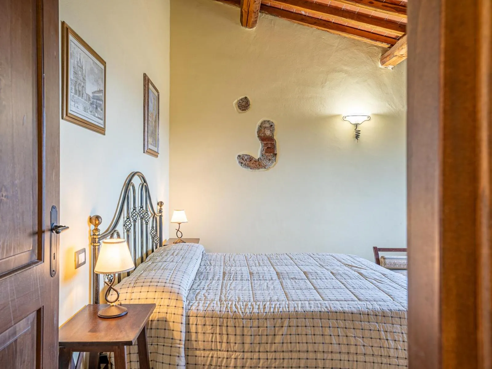 Bed in Antico Borgo Poggiarello