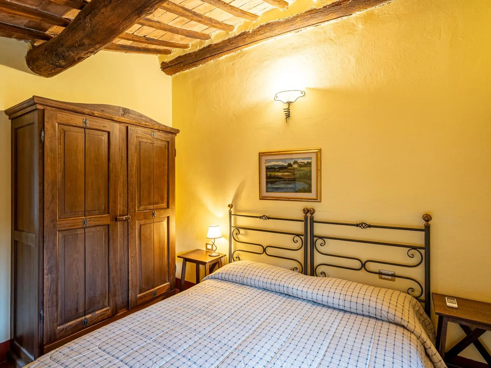 Bed in Antico Borgo Poggiarello