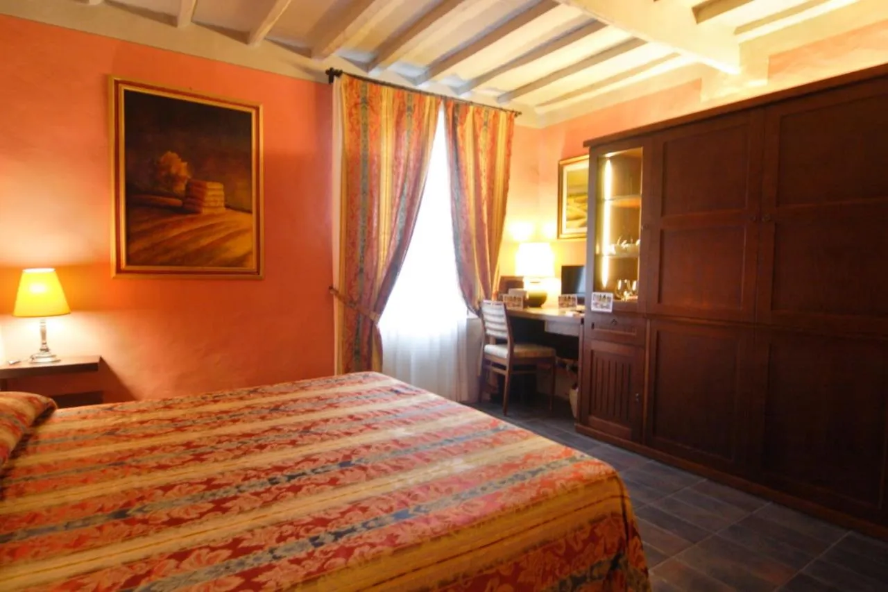 Photo of the whole room, Bed in Locanda Viani