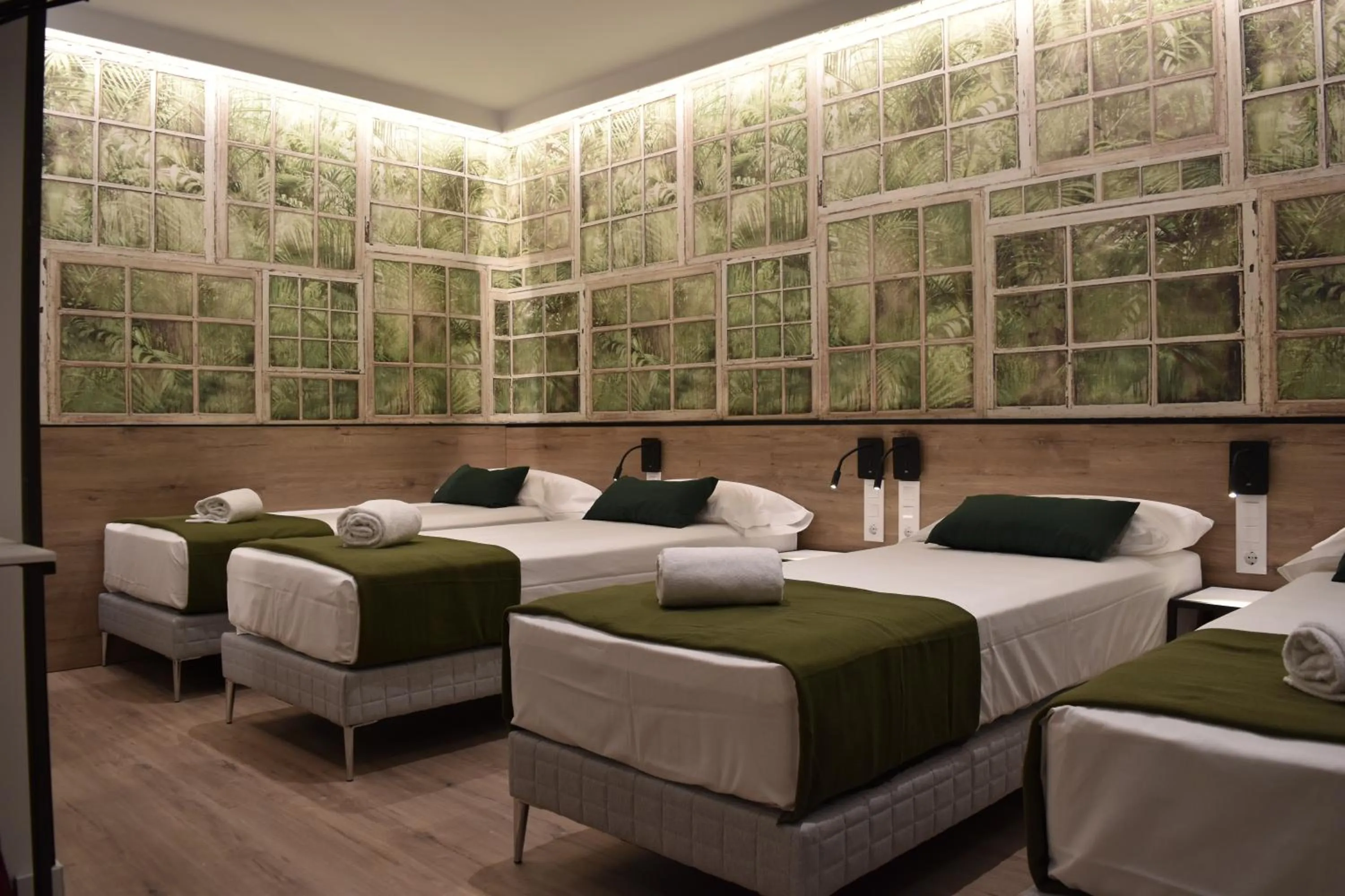 Standard Quadruple Room in Casp Green House