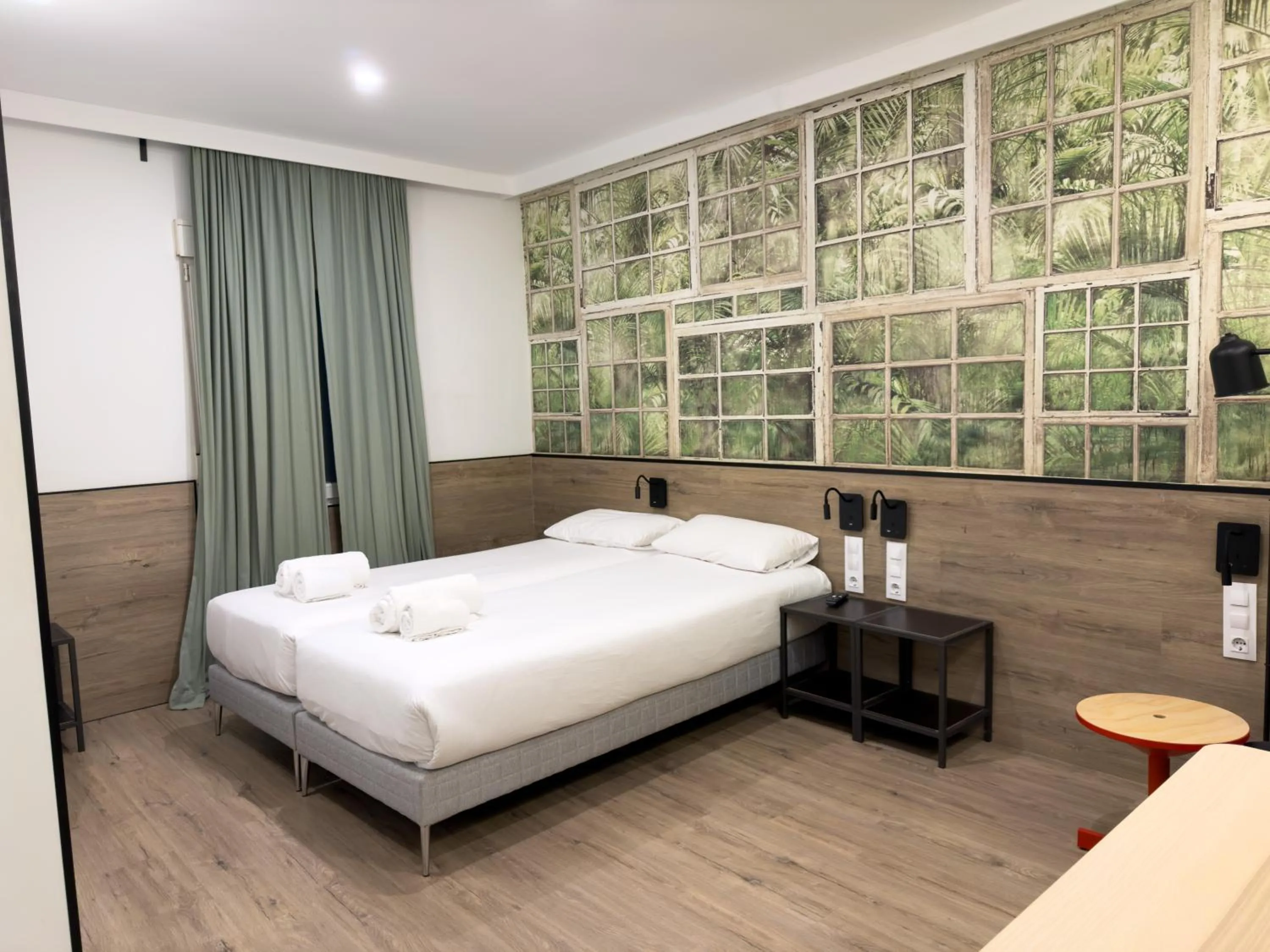 Bedroom, Bed in Casp Green House