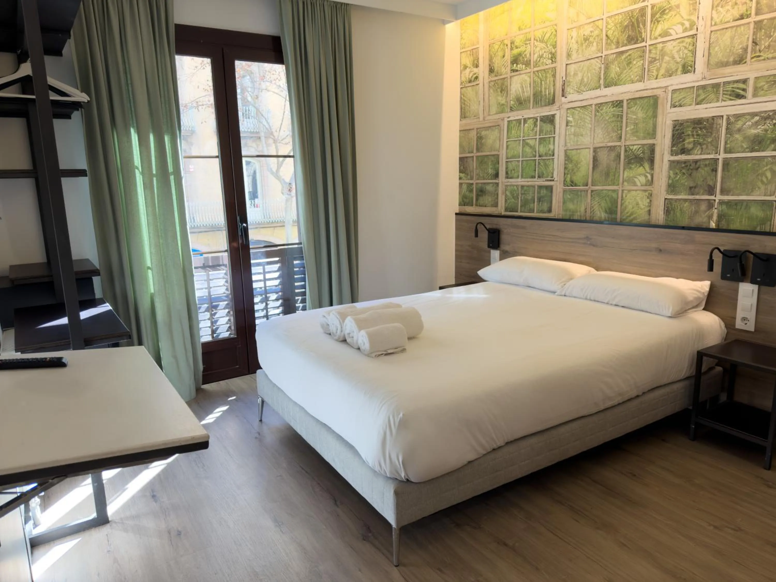 Bedroom, Bed in Casp Green House