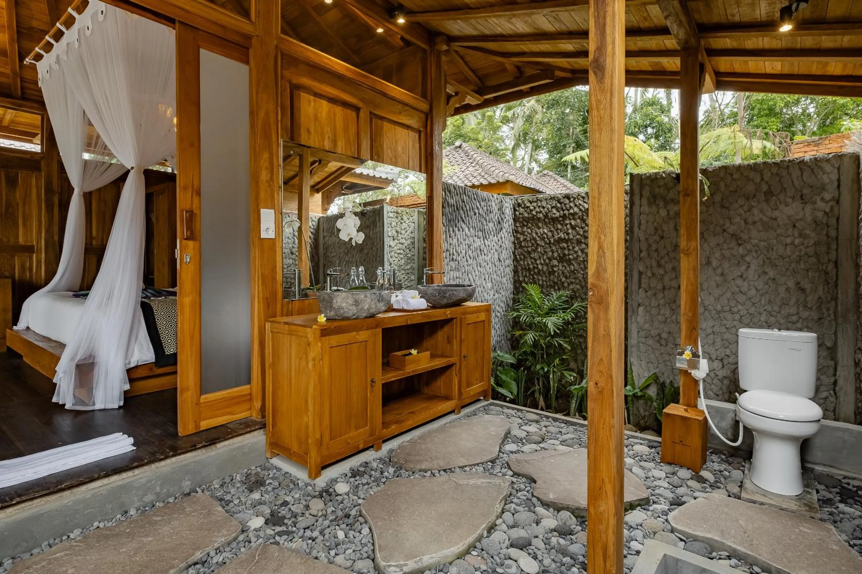 Toilet in Anandari Ubud Villa