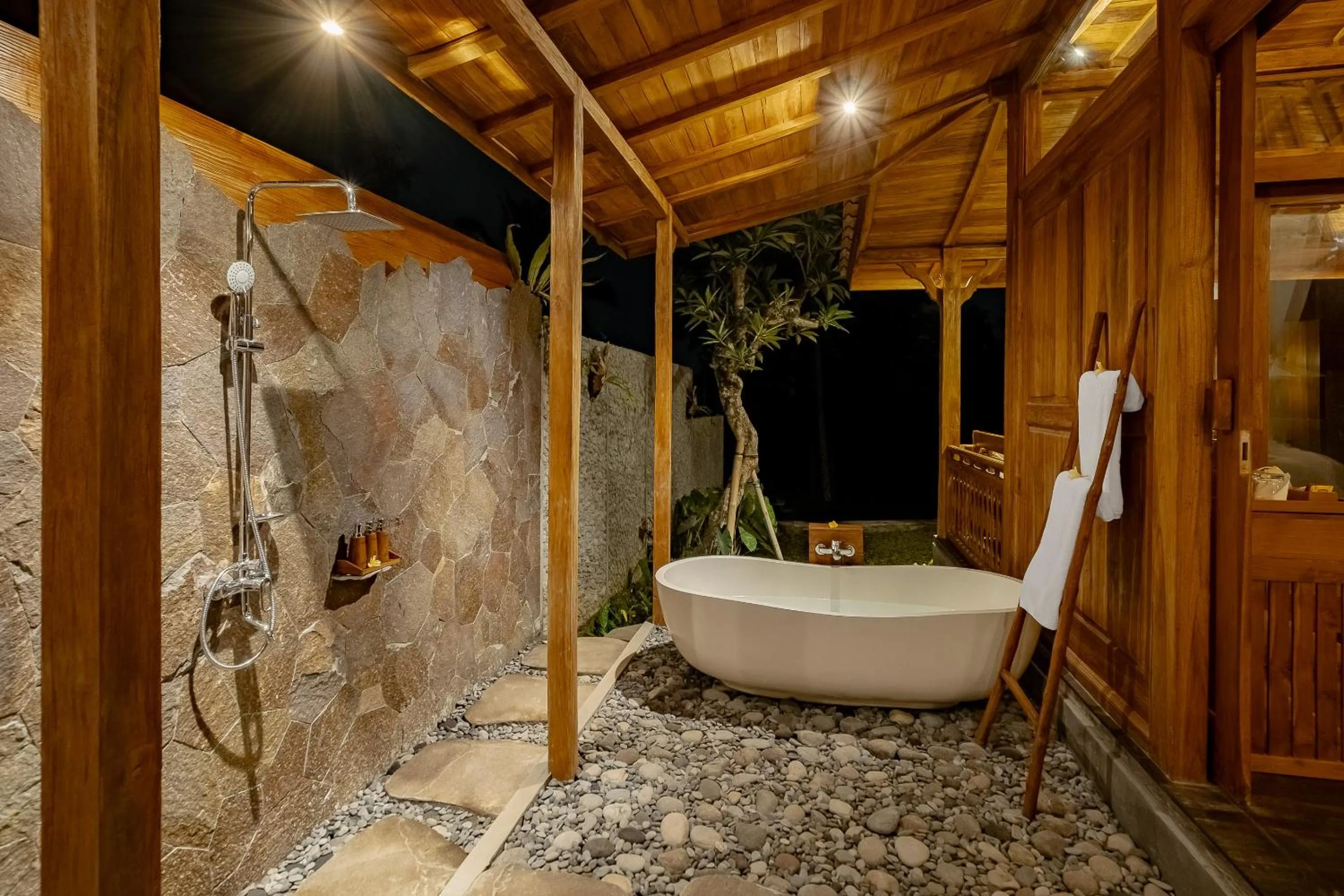 Shower in Anandari Ubud Villa