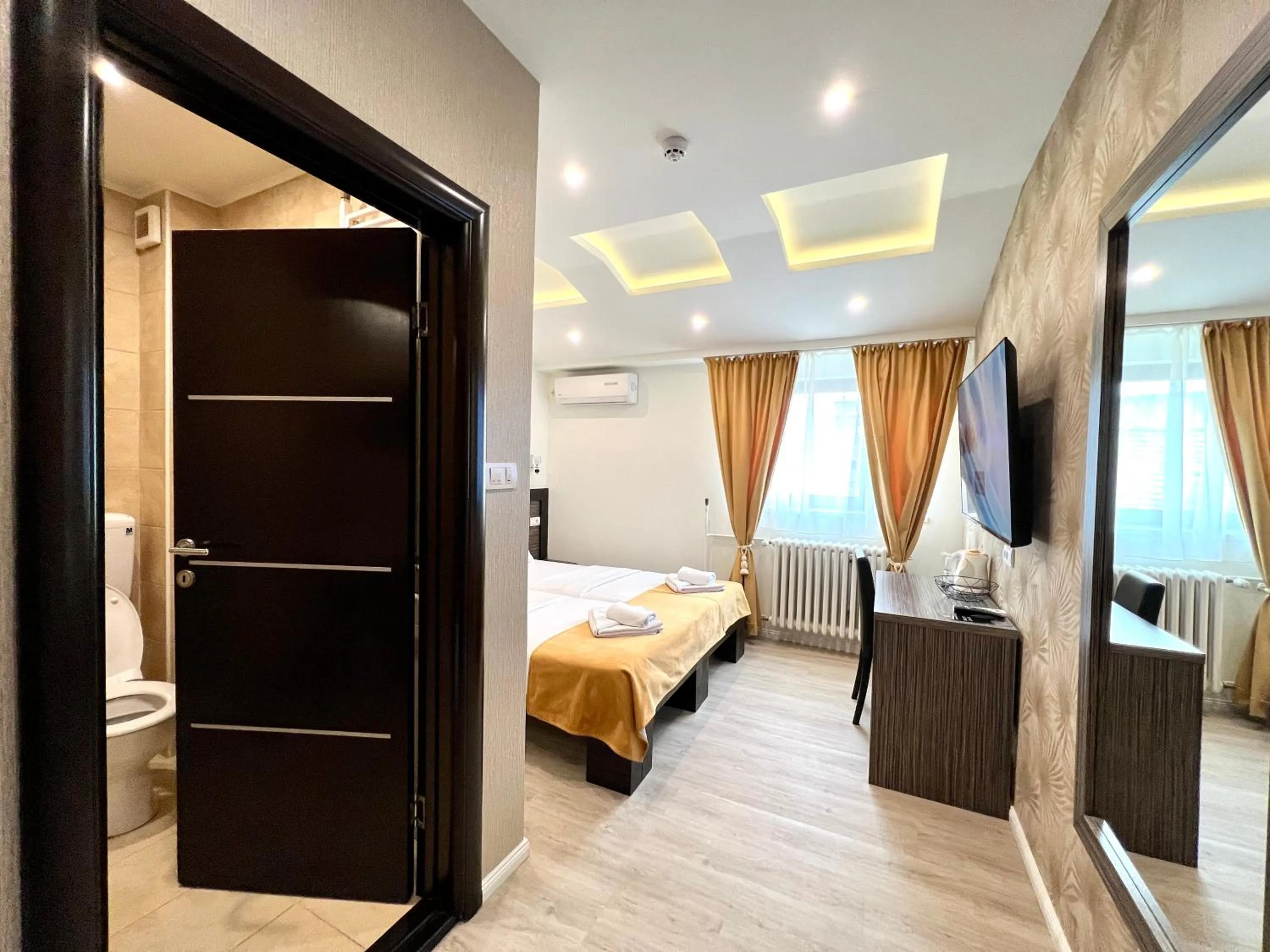 Bedroom, Bed in Side One Design Hotel Garni