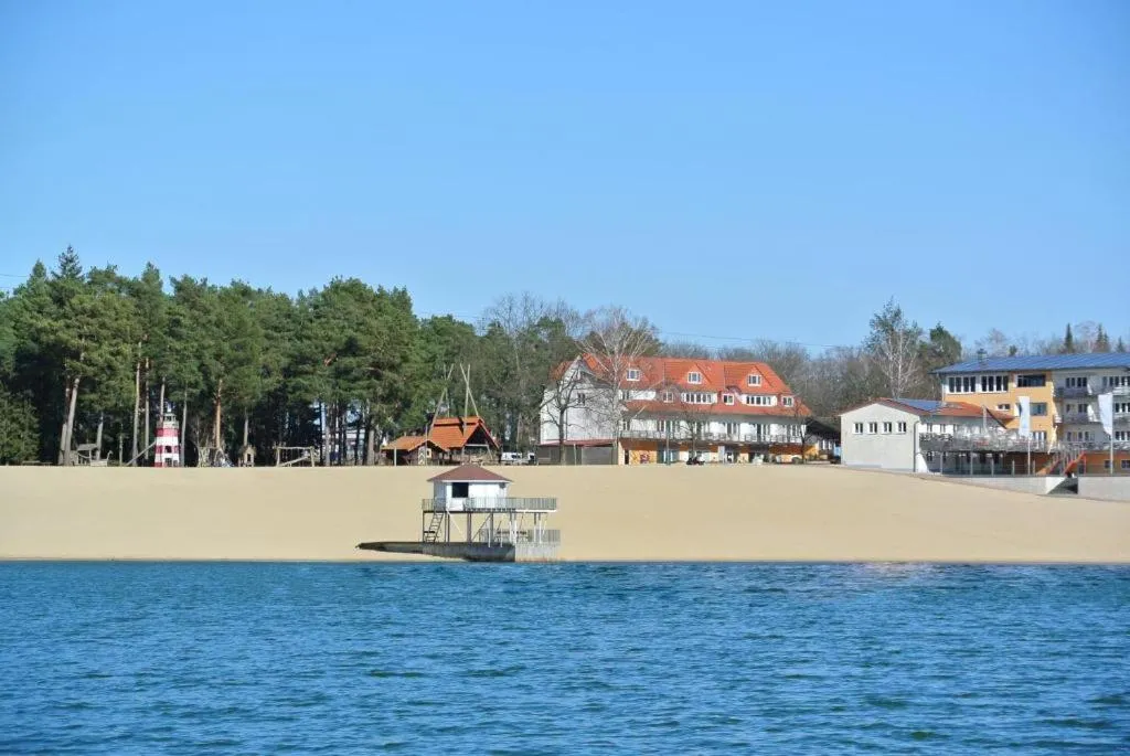 Beach in Bernsteinsee Hotel&Ferien
