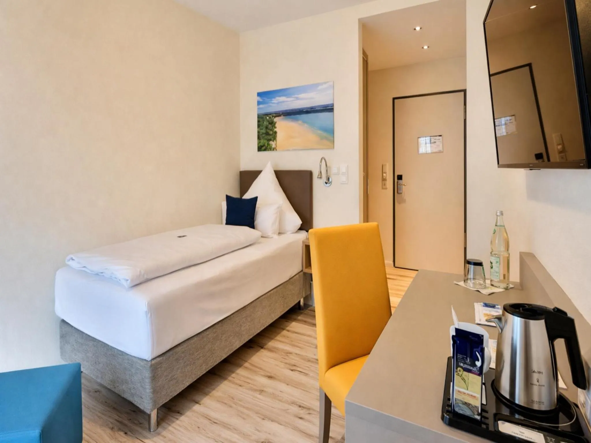 Bedroom, Bed in Bernsteinsee Hotel and Ferien by Palette Resorts