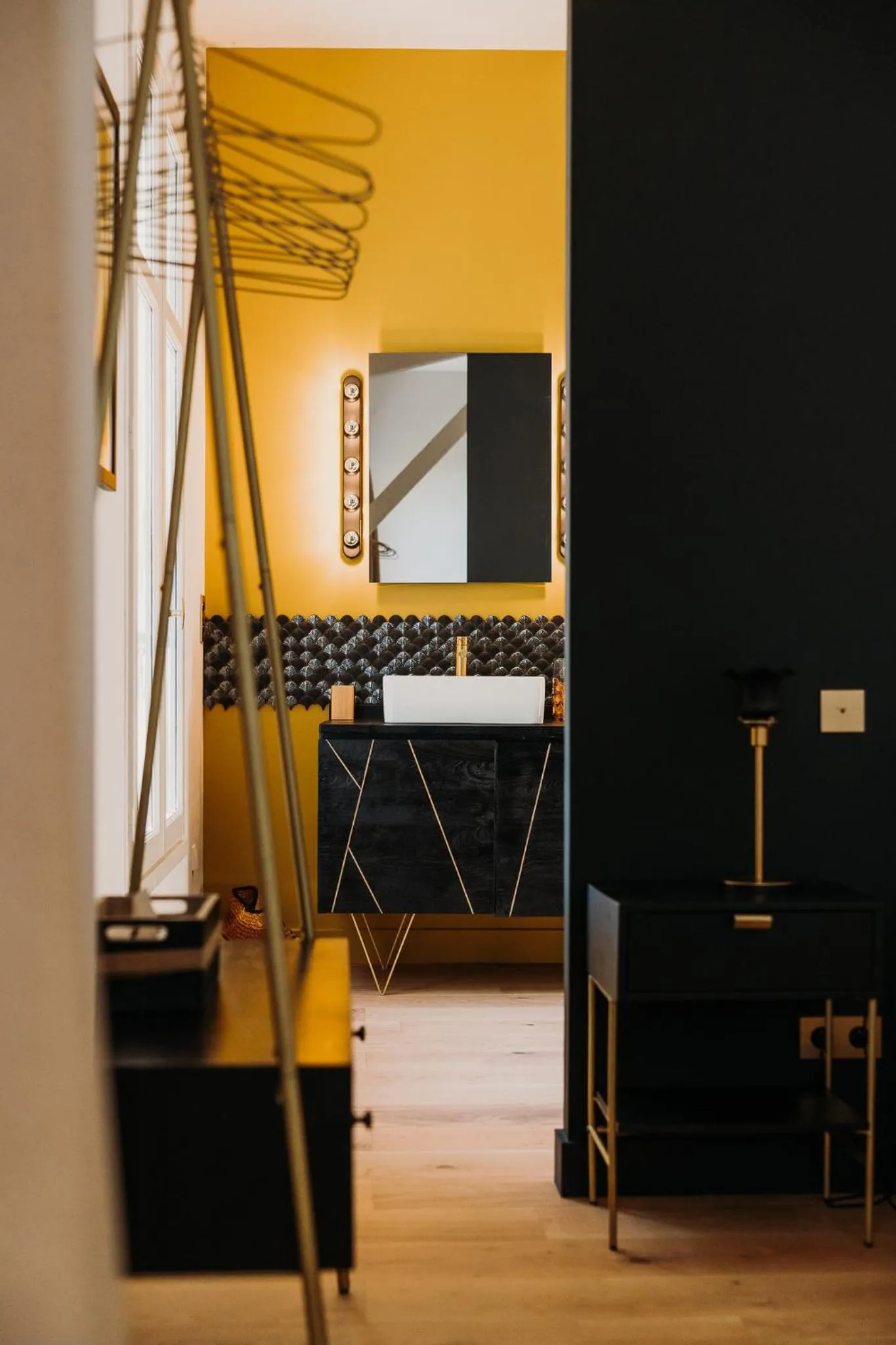 Bedroom, Bed in Château de Neyran chambre d'hôtes & Spa