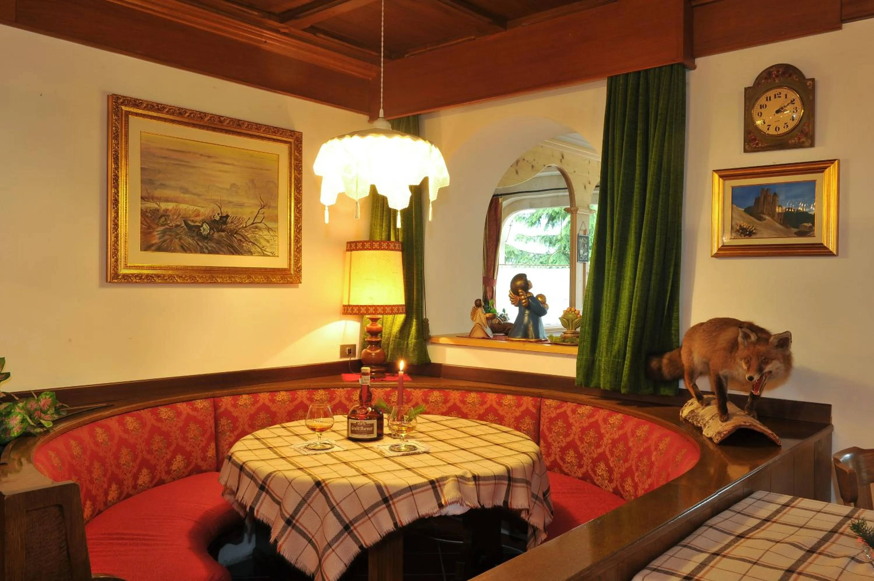 Lounge or bar in Hotel Cristallo