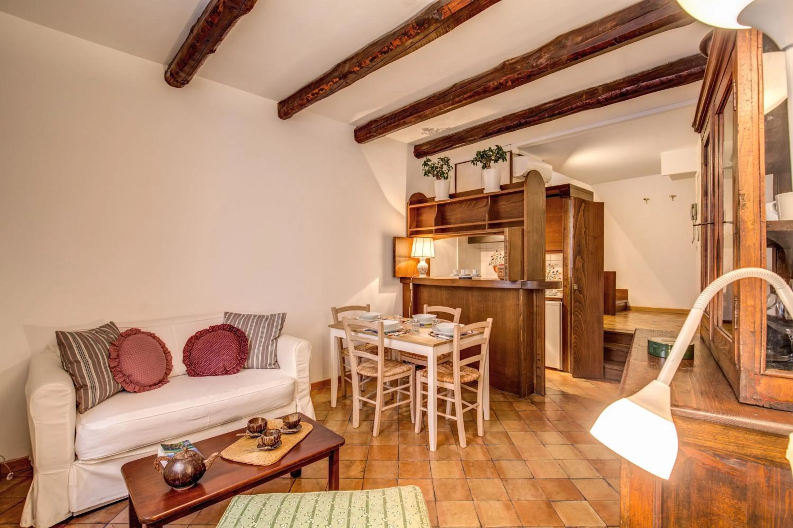 Dining area in Casawally