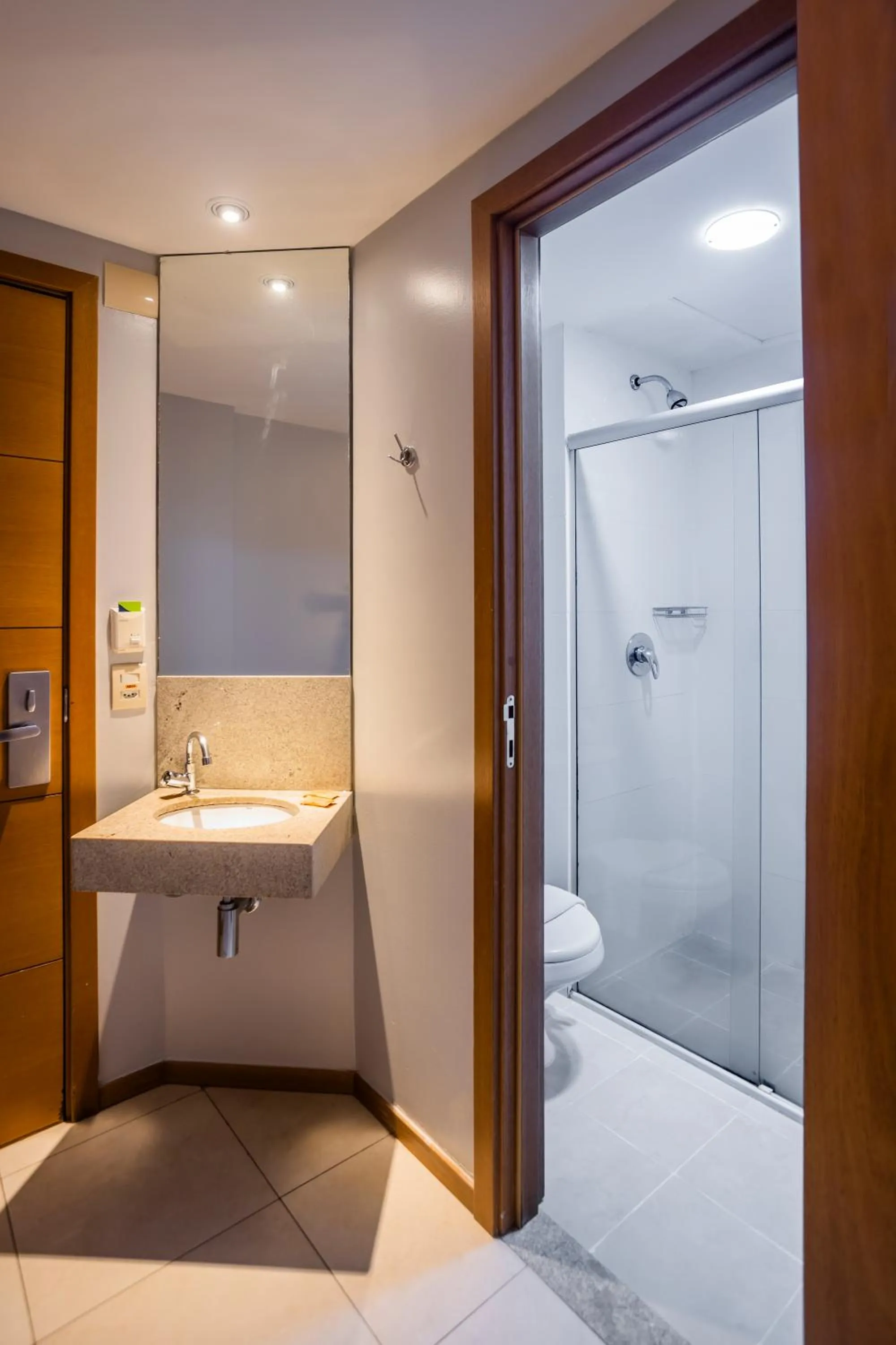 Shower in ibis Styles Belém do Pará