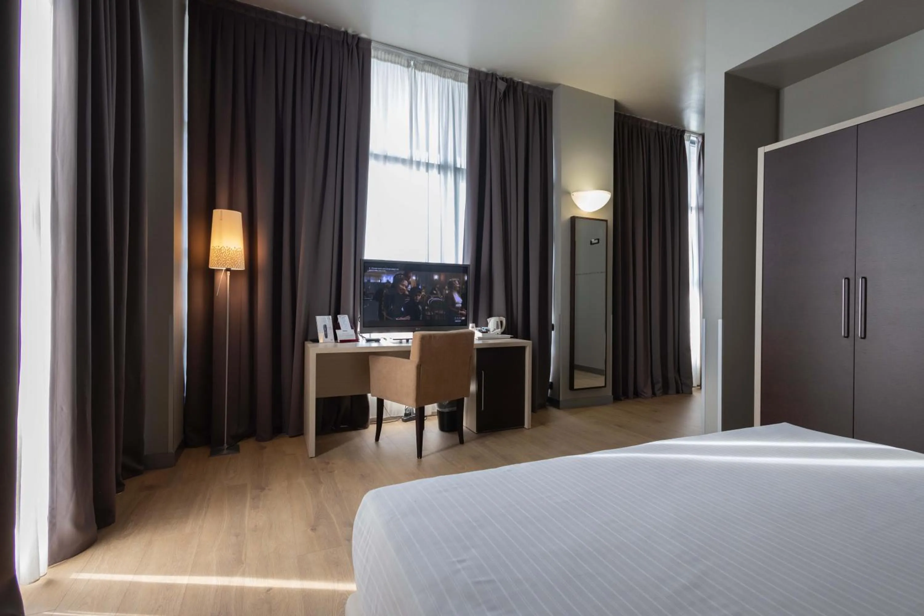 TV and multimedia, Bed in Art Hotel Olympic