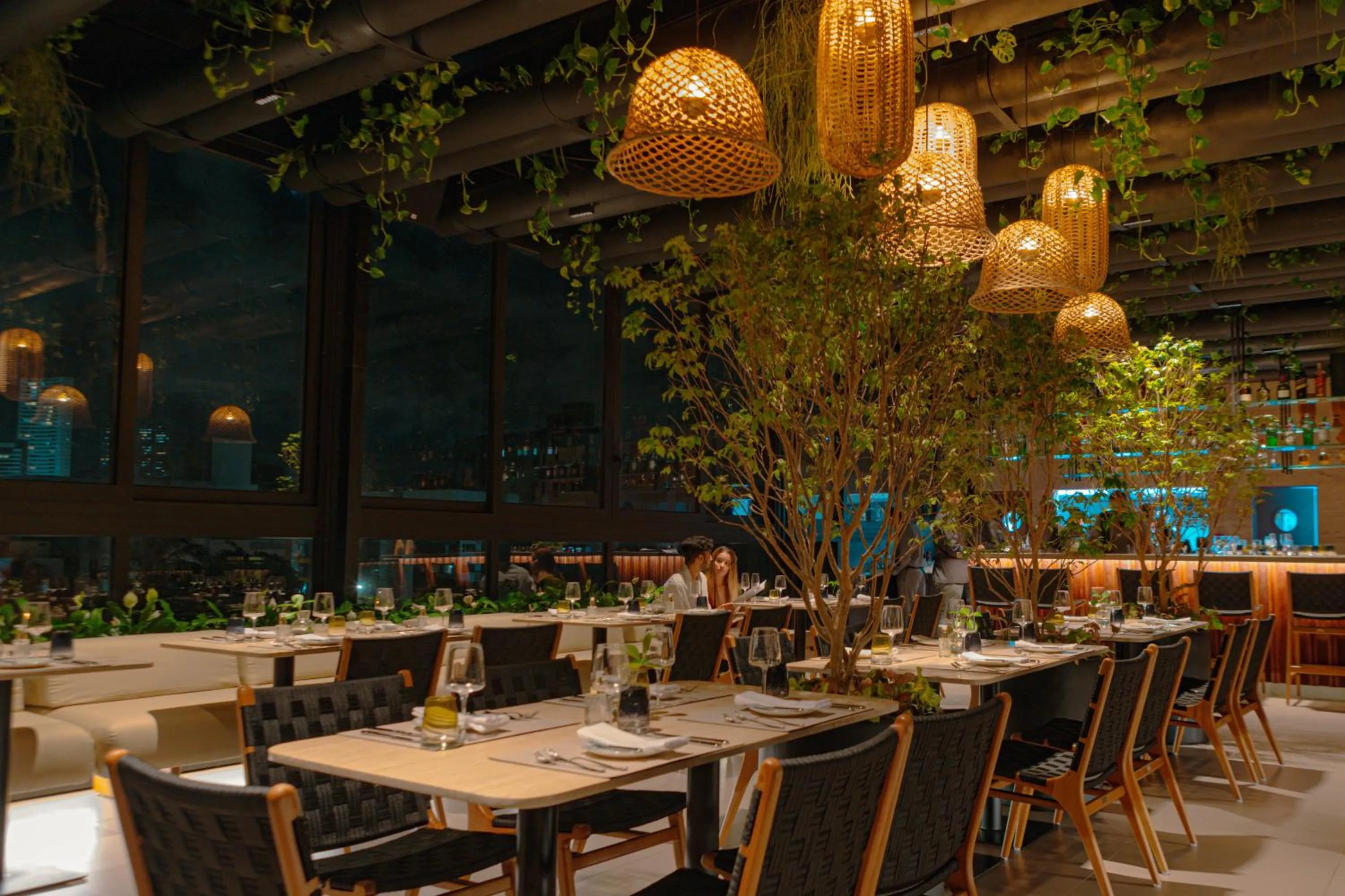 Restaurant/places to eat in BA'RA Hotel