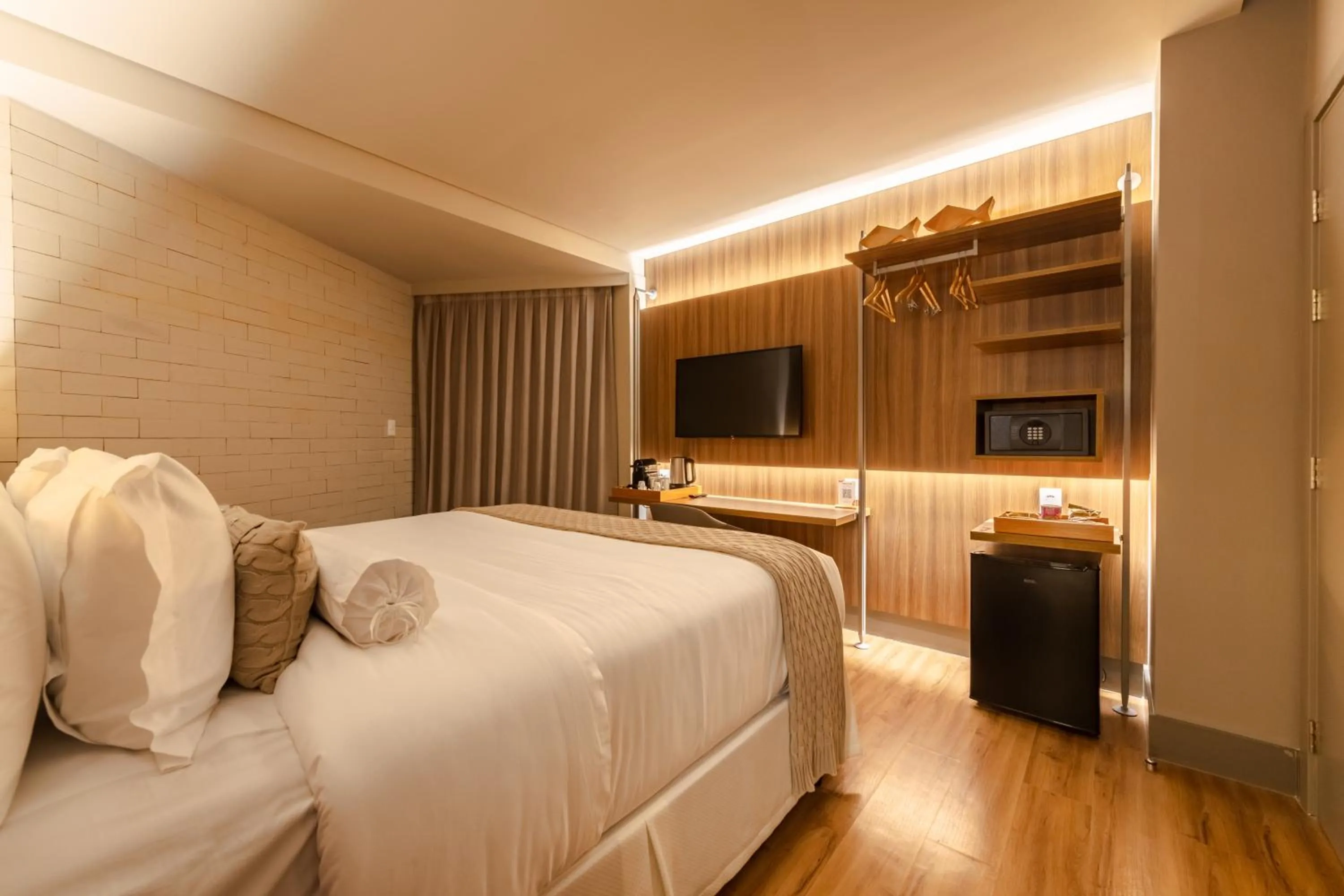 Photo of the whole room, Bed in BA'RA Hotel