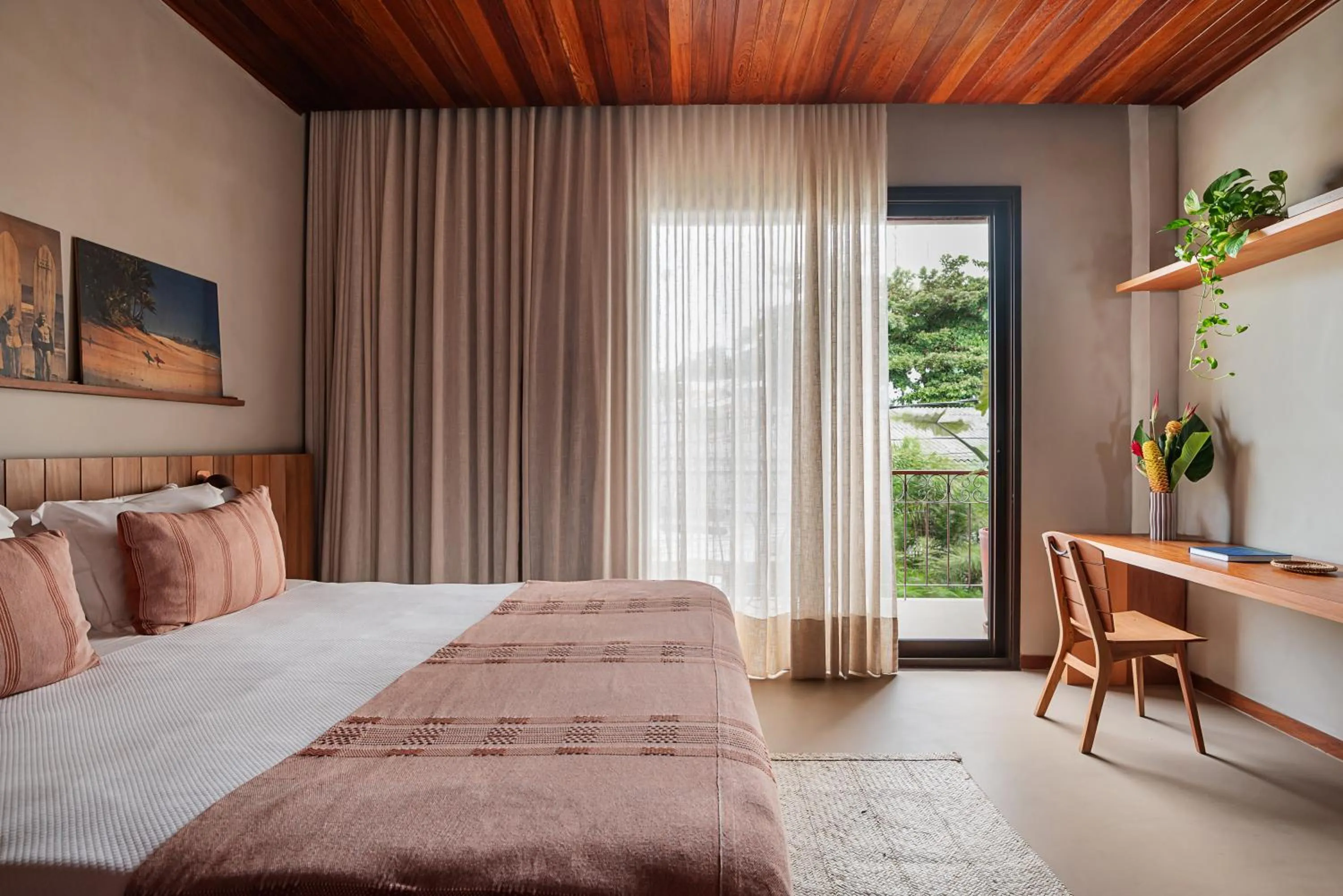 Bed in Barracuda Boutique