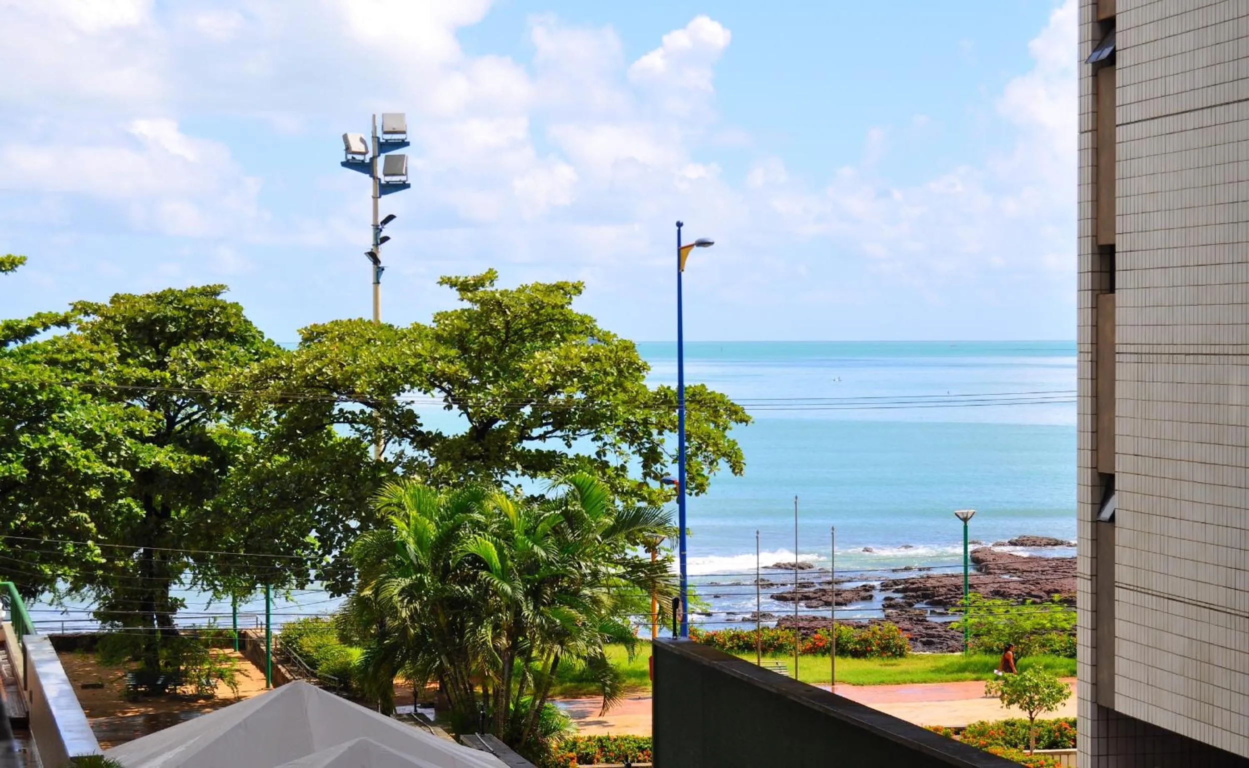 Sea view in Seaflats - Meireles - Villa Costeira