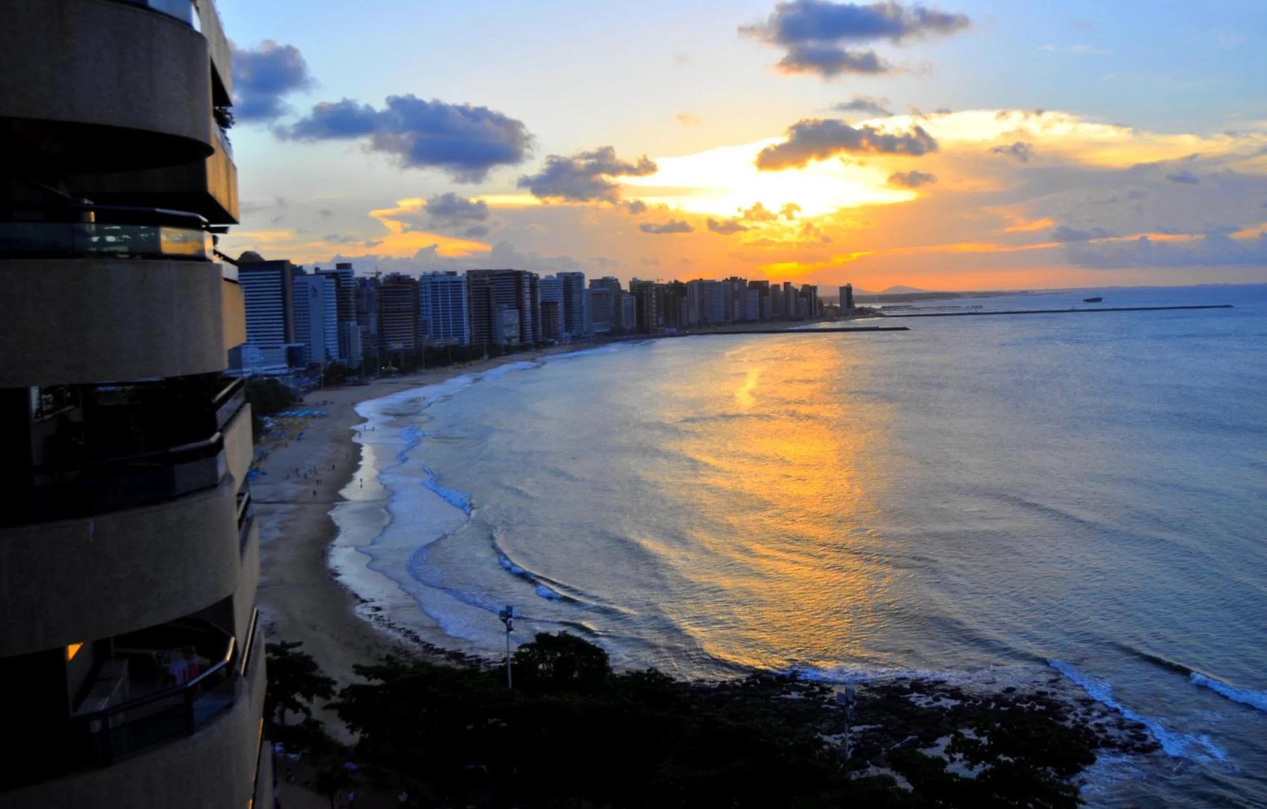 Area and facilities in Seaflats - Meireles - Villa Costeira