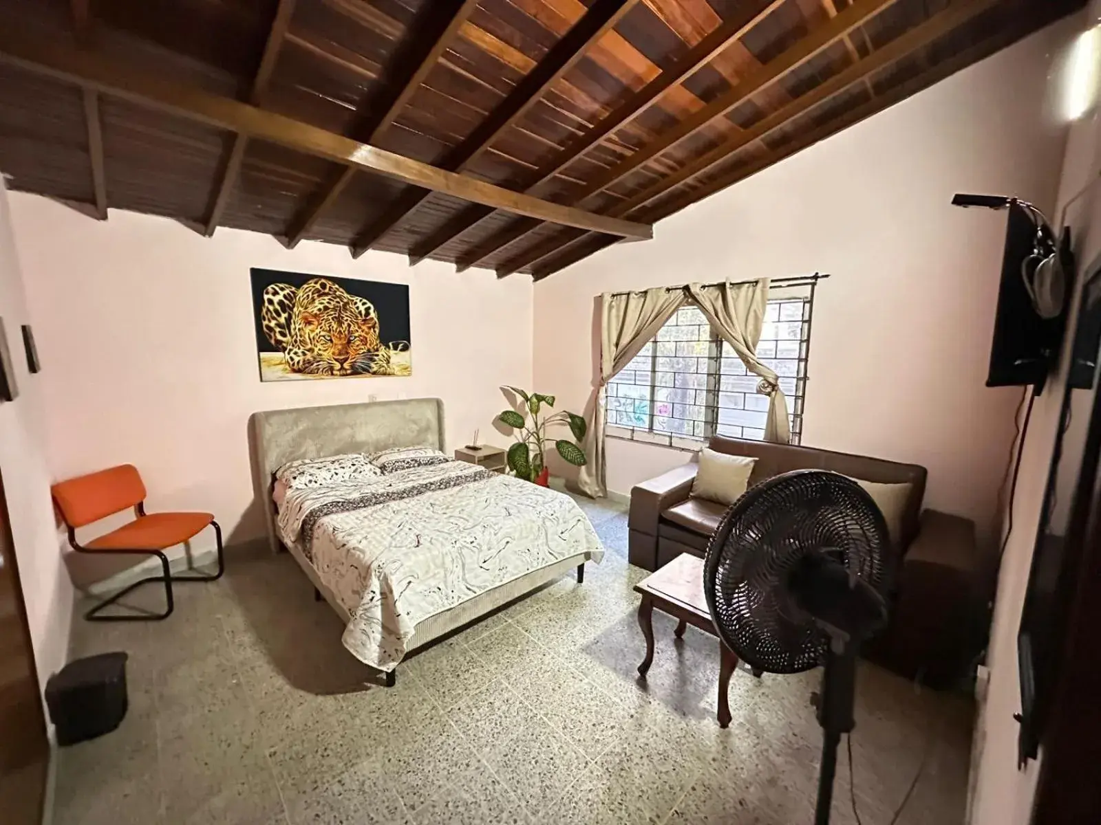 Double Room - single occupancy in Hostel Urban City Medellin Double Room - single occupancy in Hostel Urban City Medellin