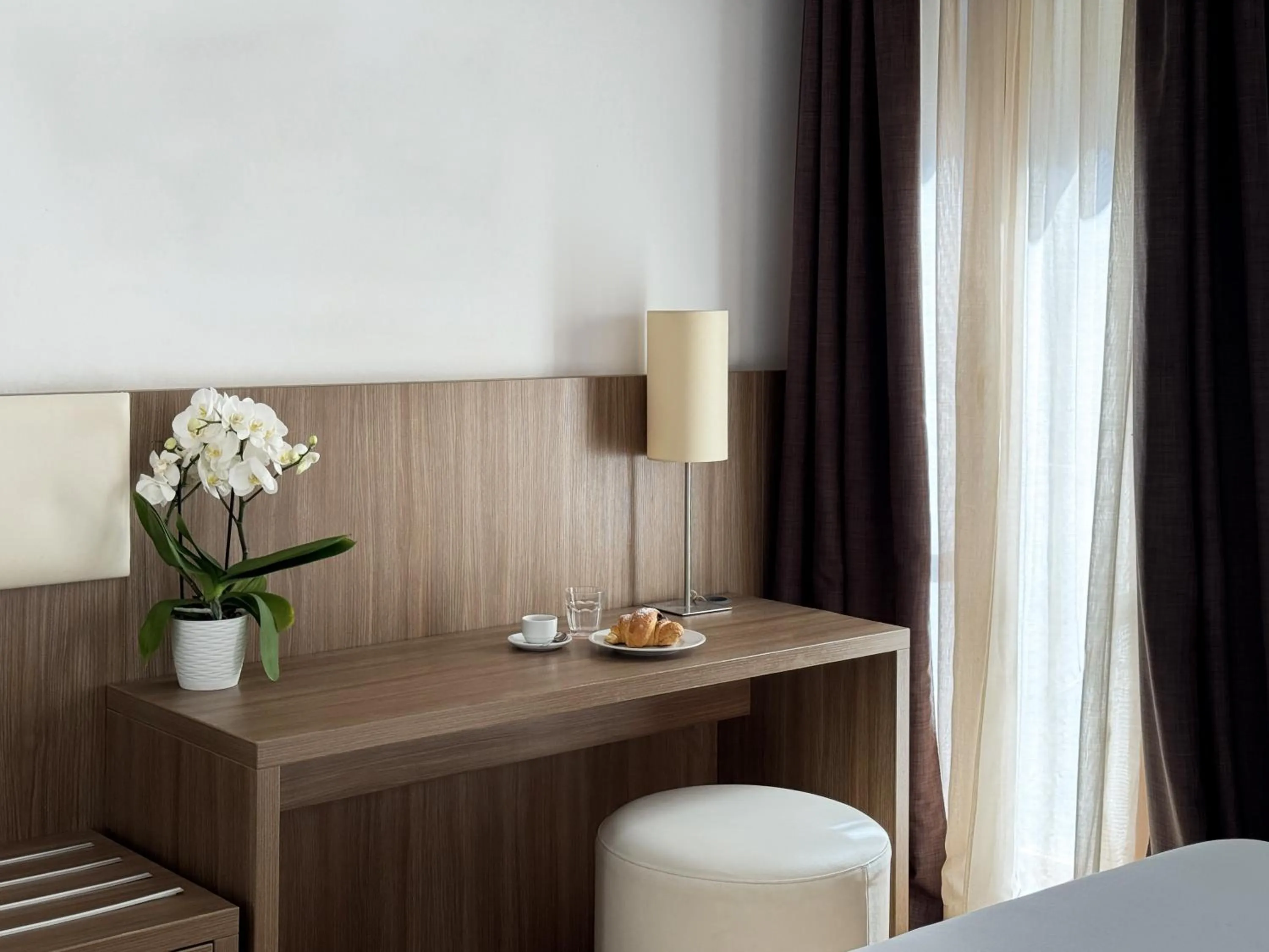 Decorative detail, Bed in Hotel Il Moro di Venezia