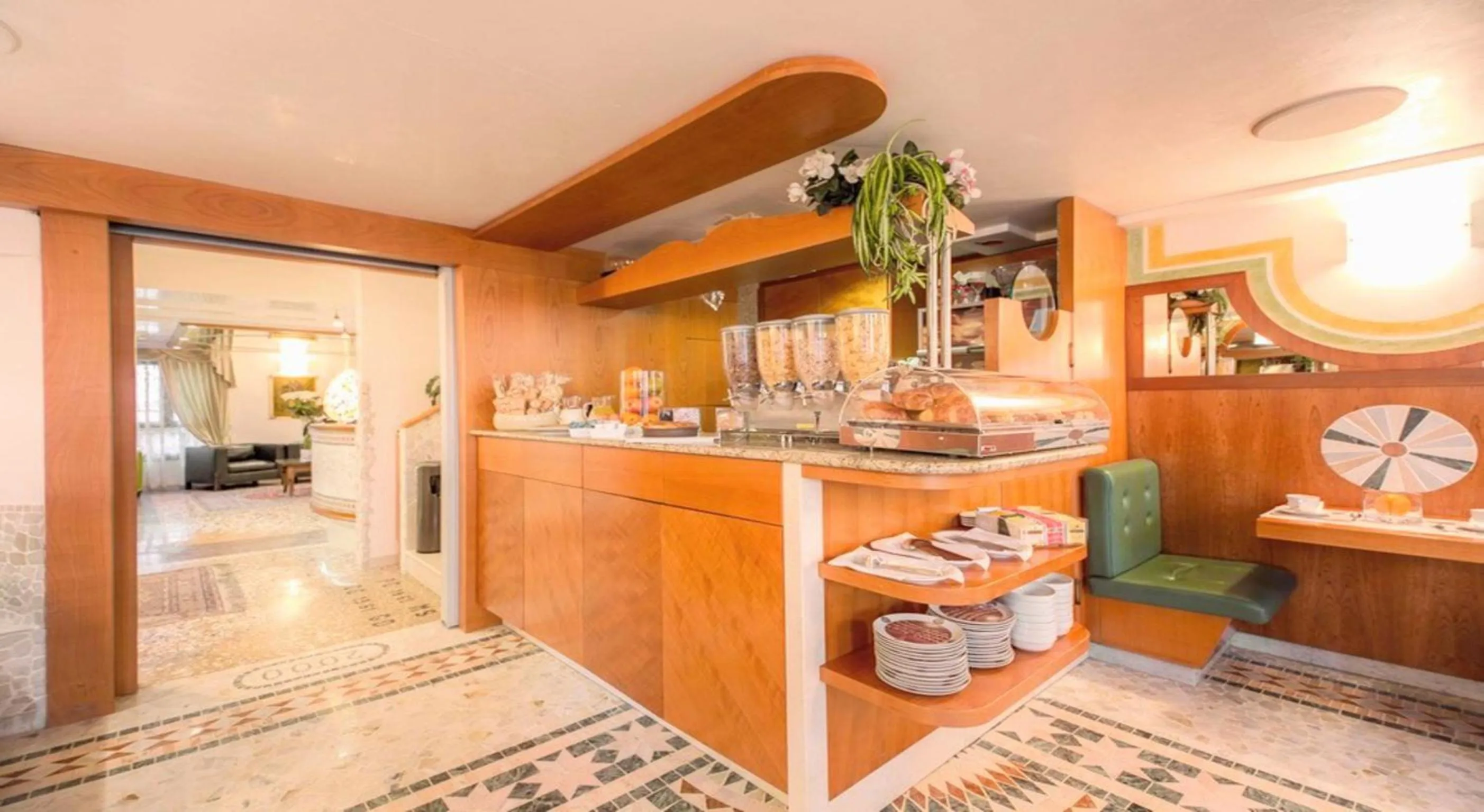 Restaurant/places to eat in Antica Casa Carettoni