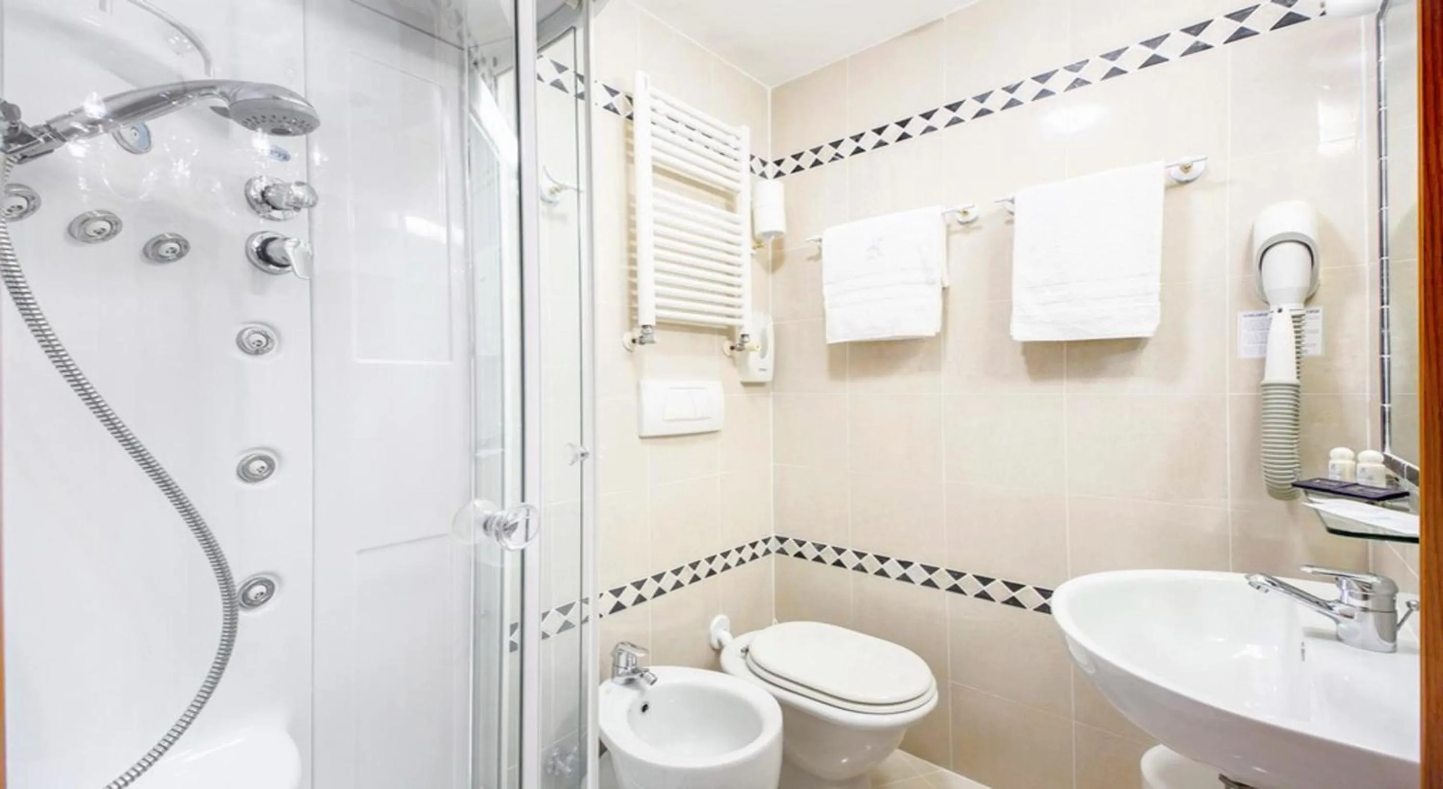 Bathroom in Antica Casa Carettoni