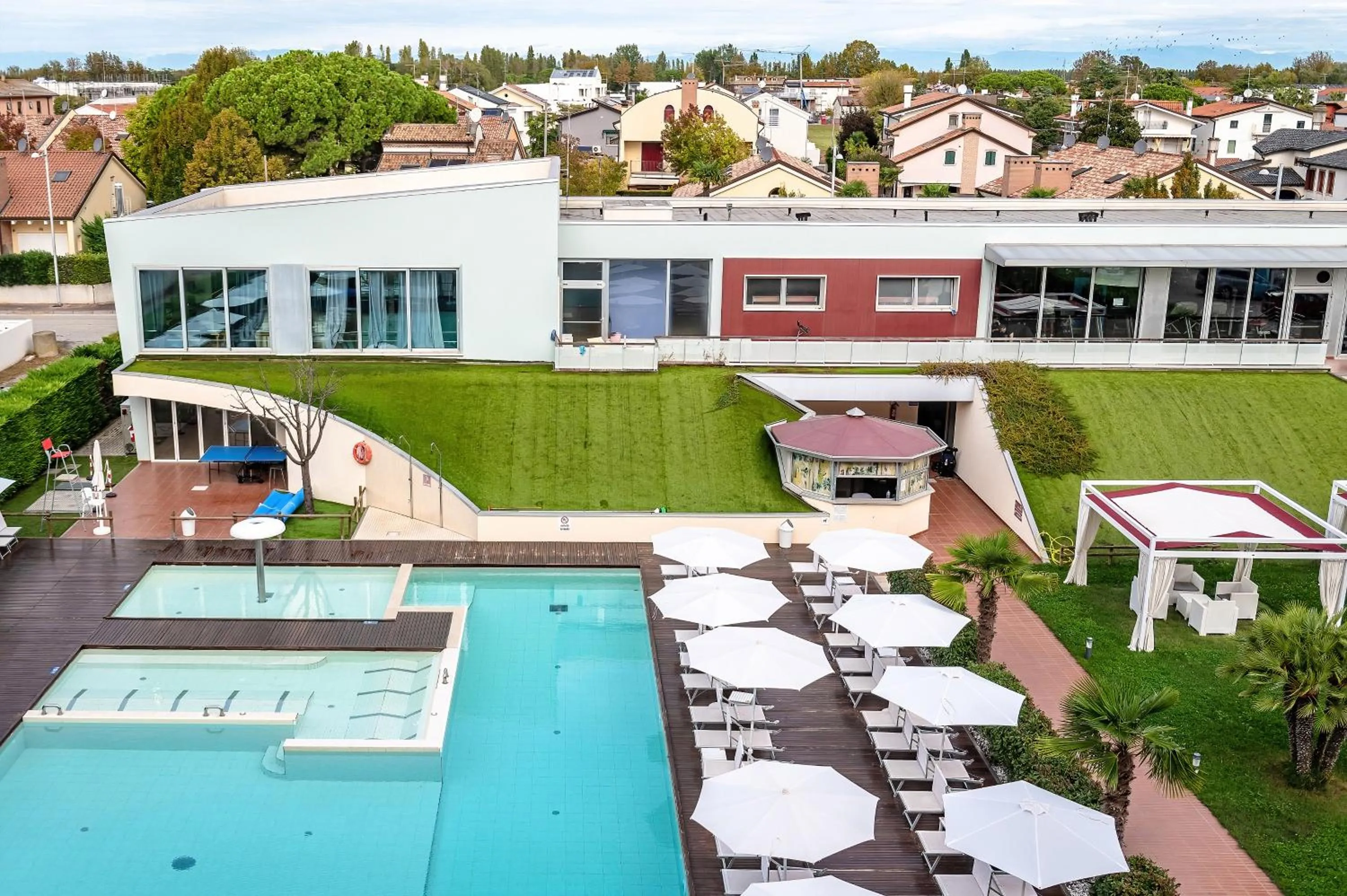 Bird's eye view in Domino Suite Hotel & Residence