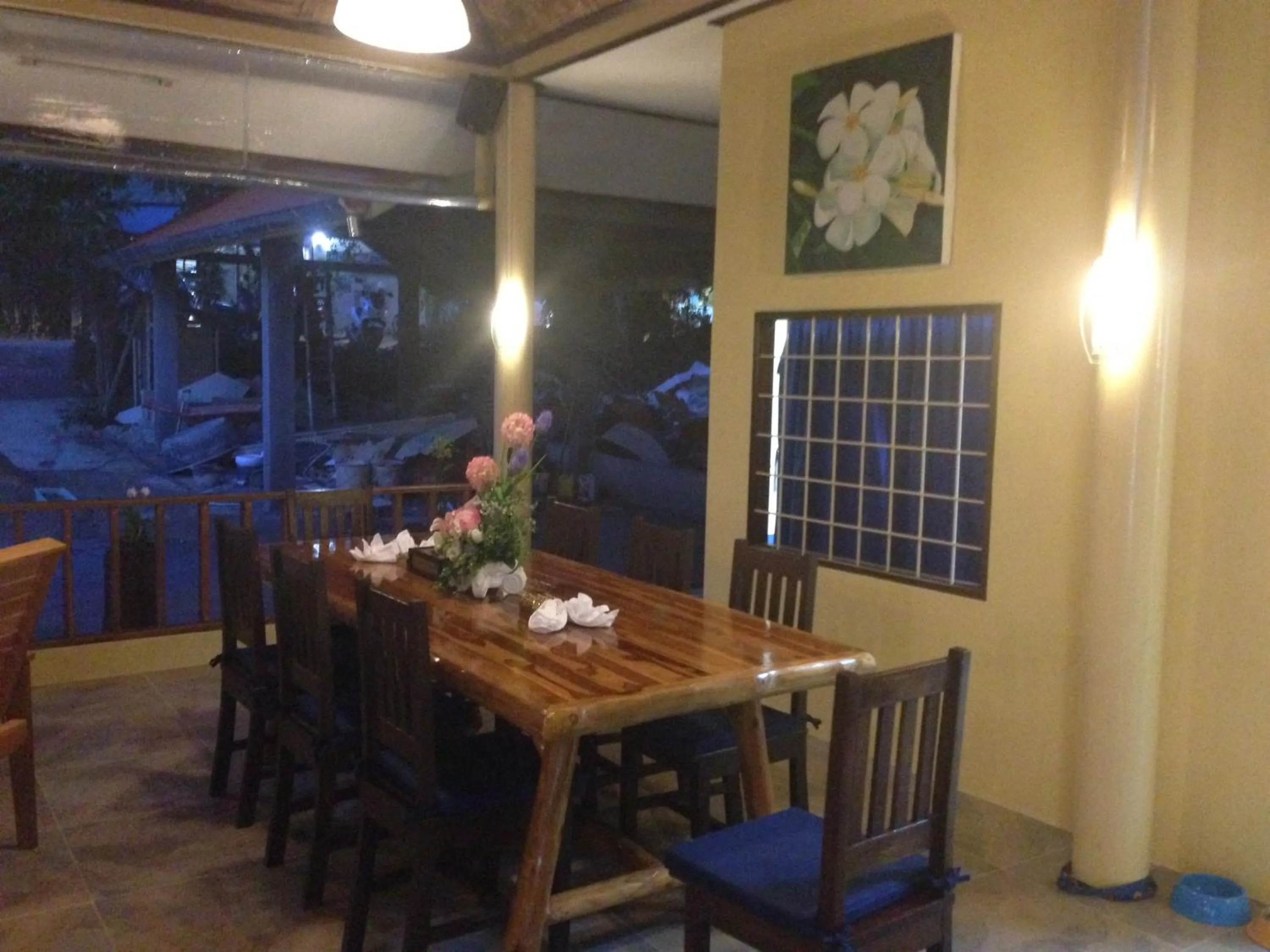 Restaurant/places to eat in Flower Paradise Bungalows & Swiss Restaurant Roestiland