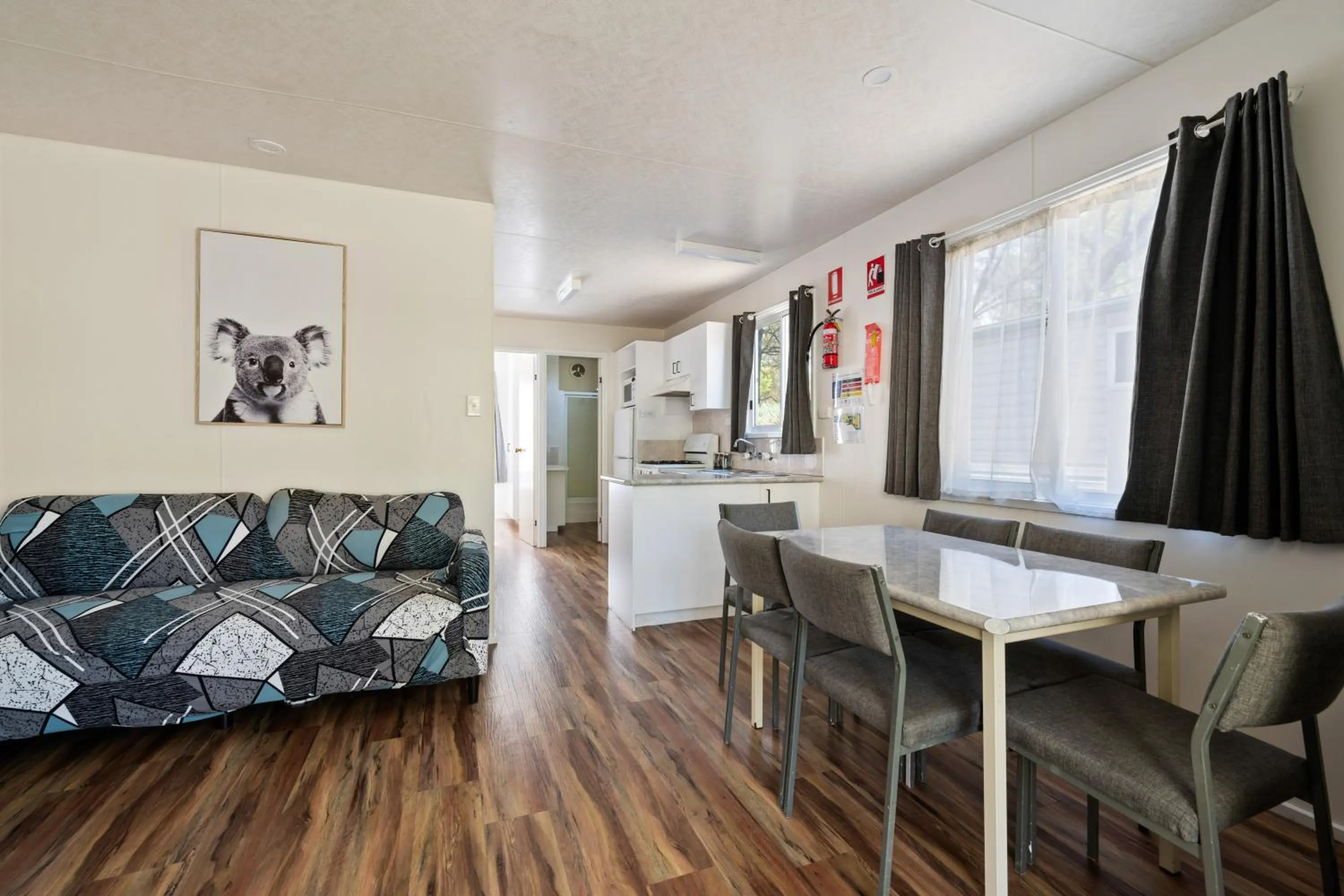 Kitchen or kitchenette in Bright Accommodation Park