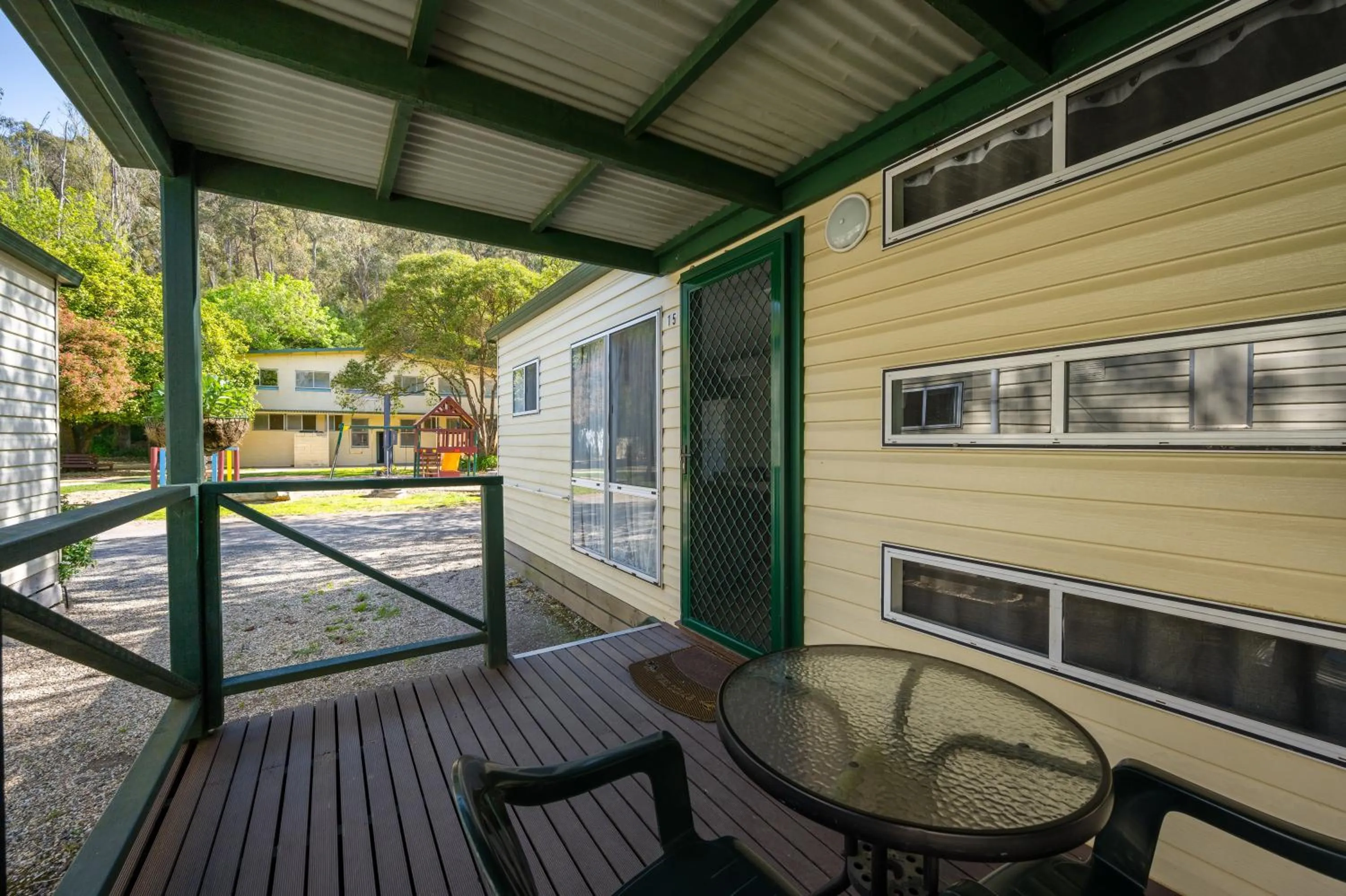 Balcony/Terrace in Bright Accommodation Park