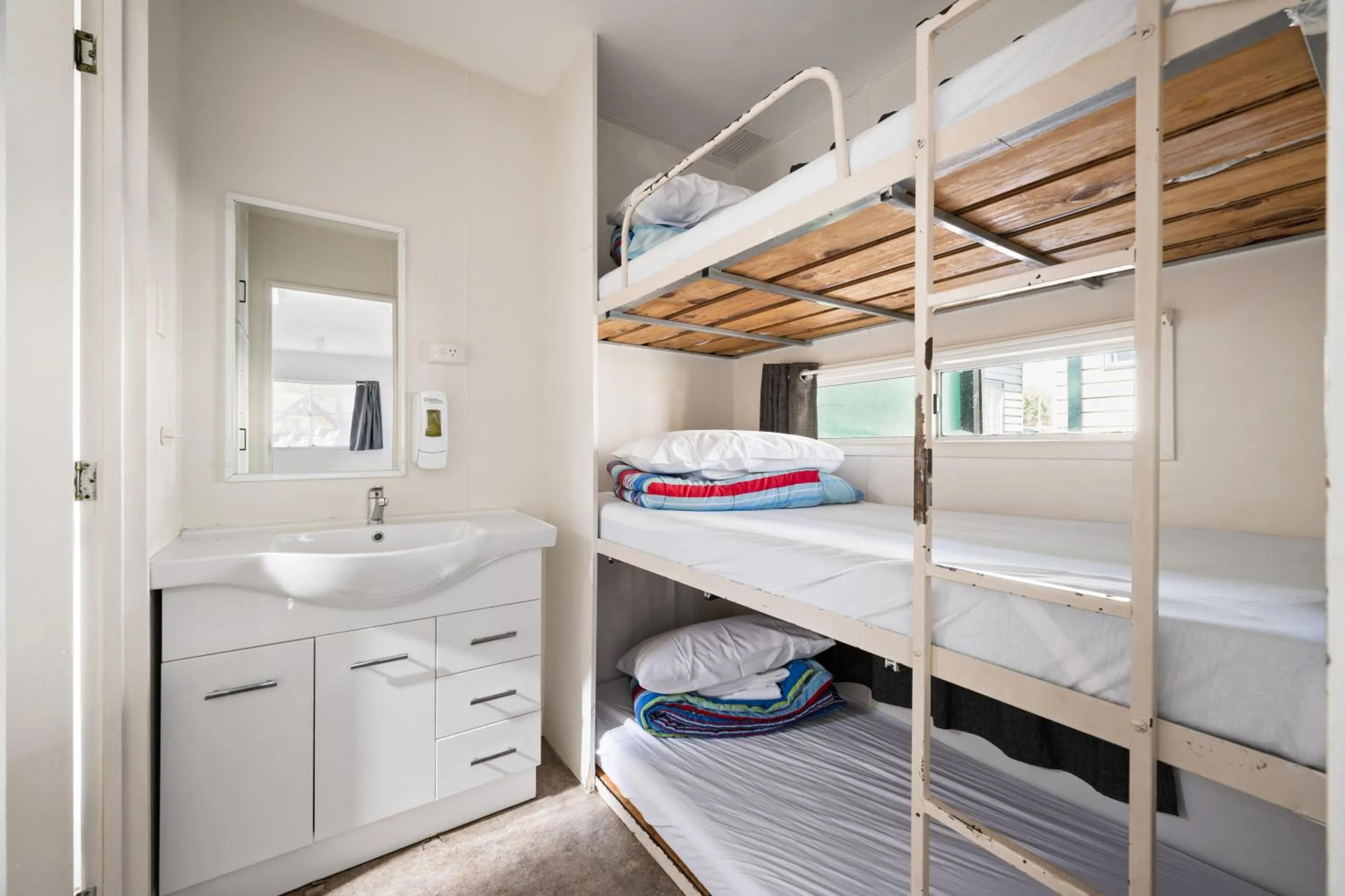 bunk bed, Bed in Bright Accommodation Park