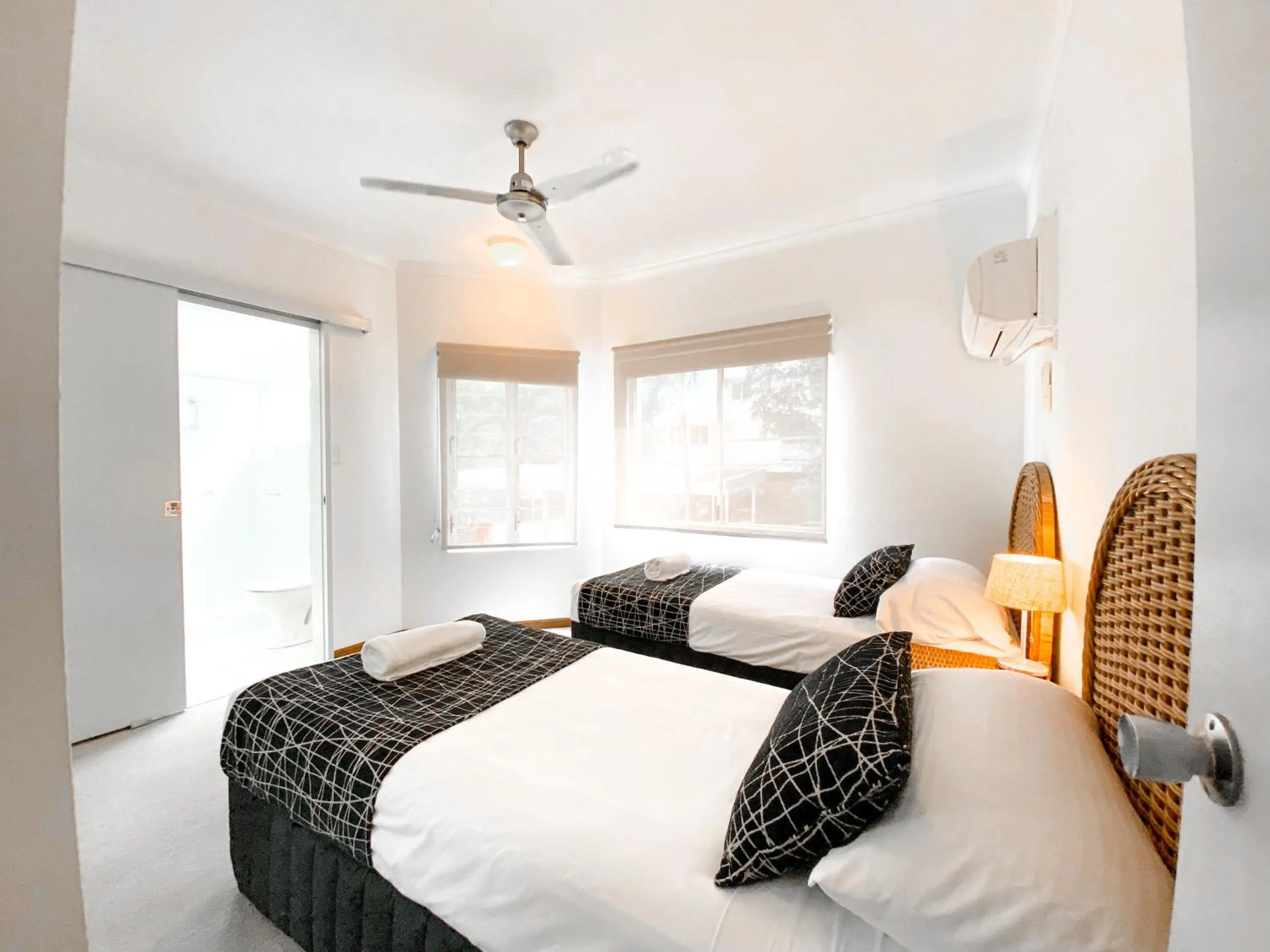 Bedroom, Bed in Beach Terraces