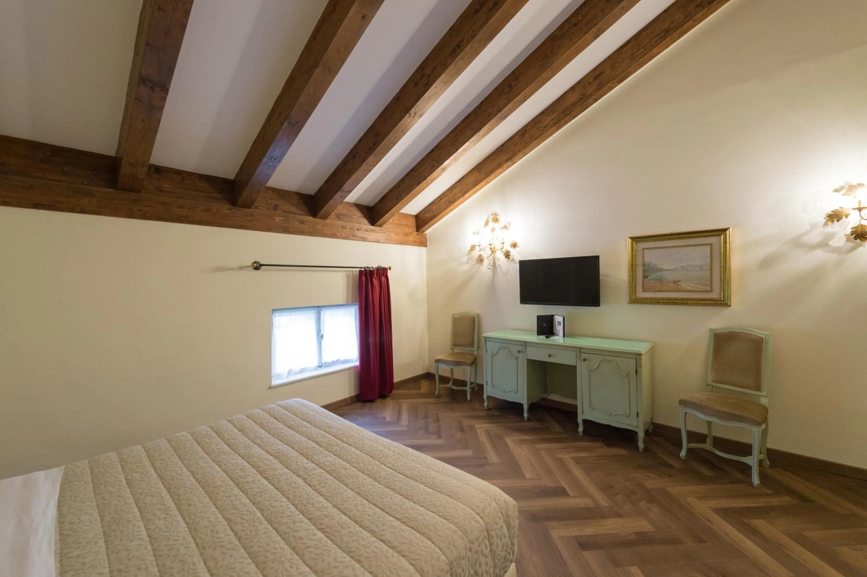 Bed in Grand Hotel Liberty