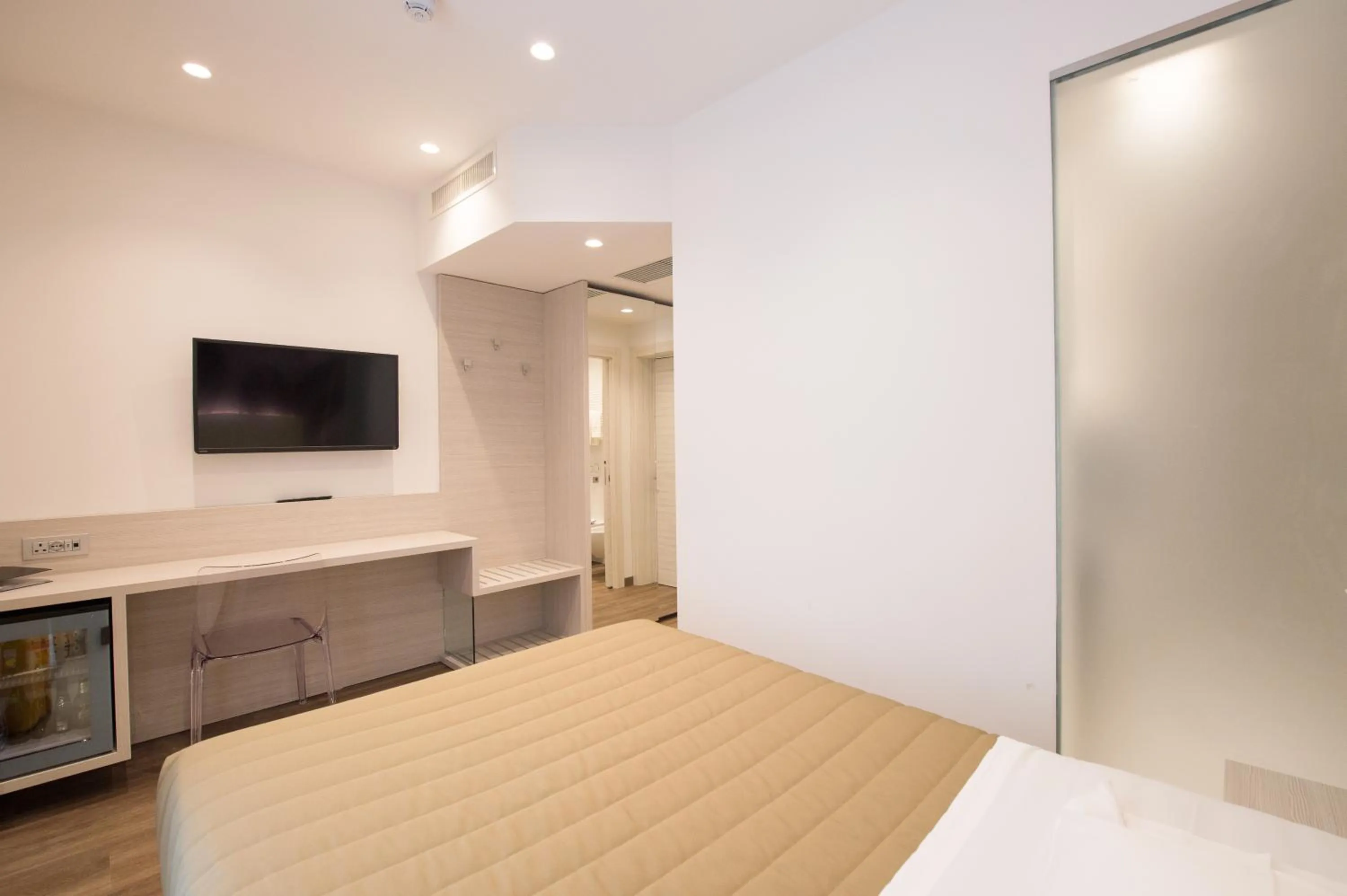 TV and multimedia, Bed in Grand Hotel Liberty