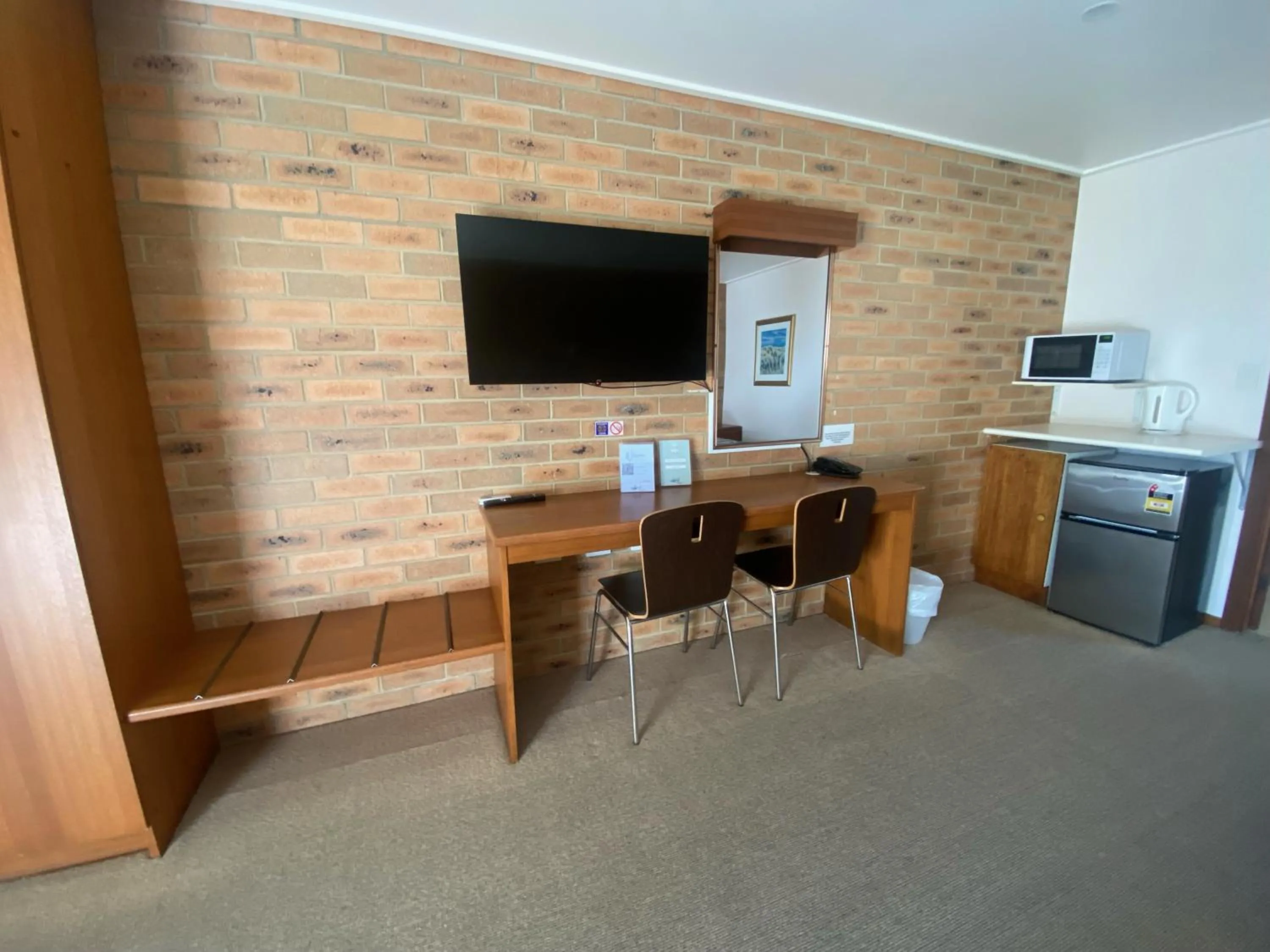 Quays Motel San Remo