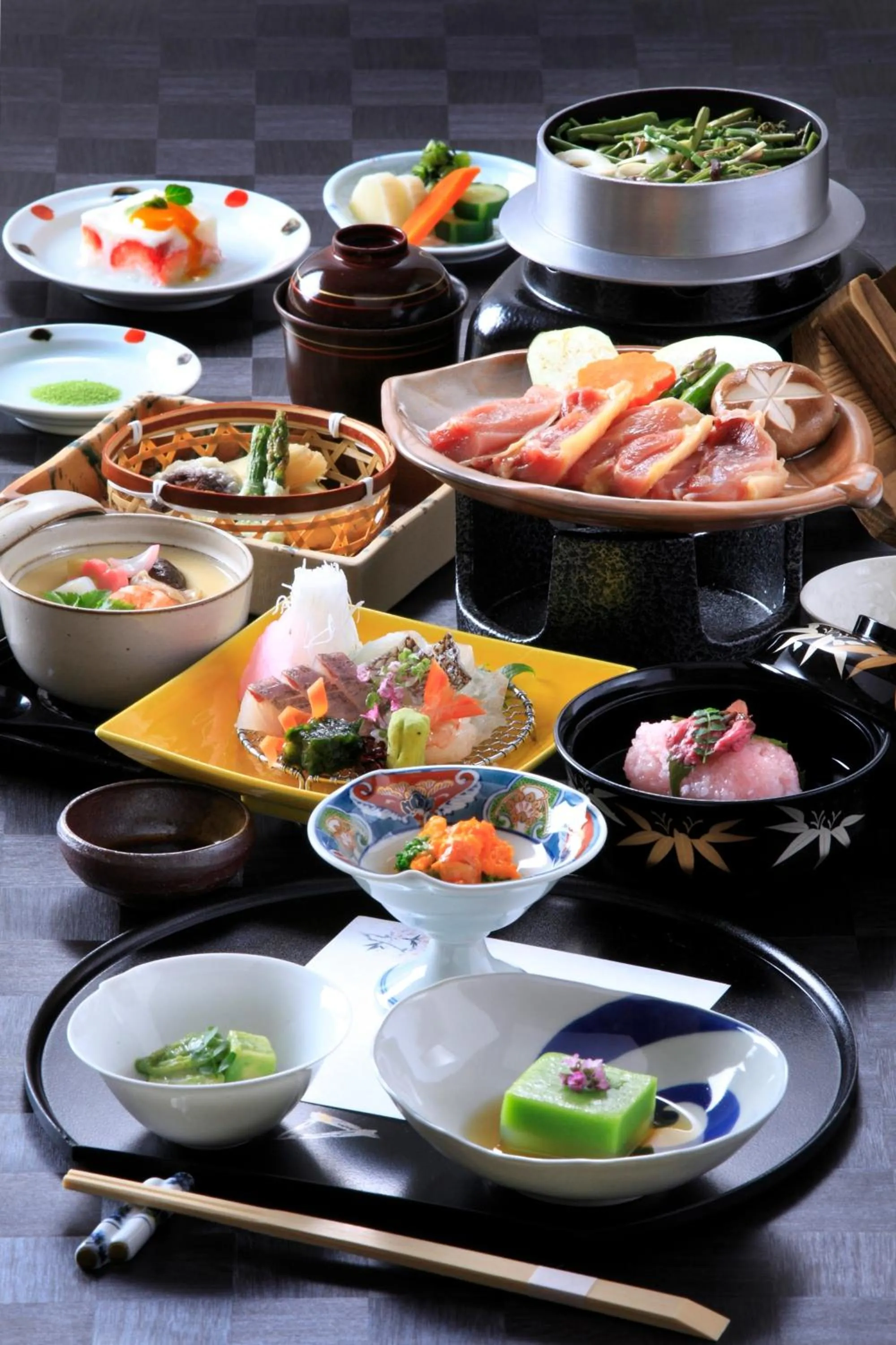 Food in Resonate Club Kuju