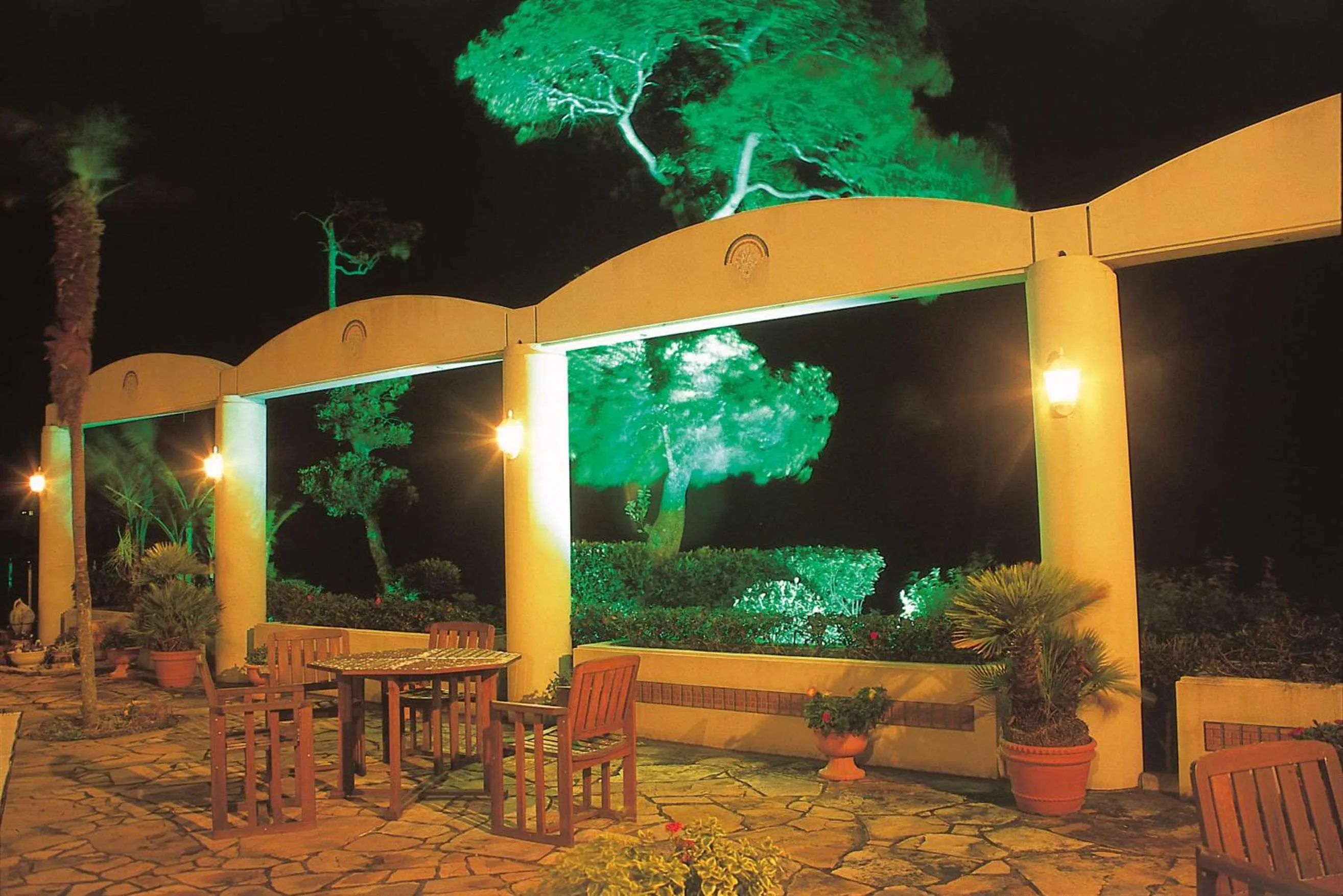 Tabinoyado Ushionoakari Geiboso