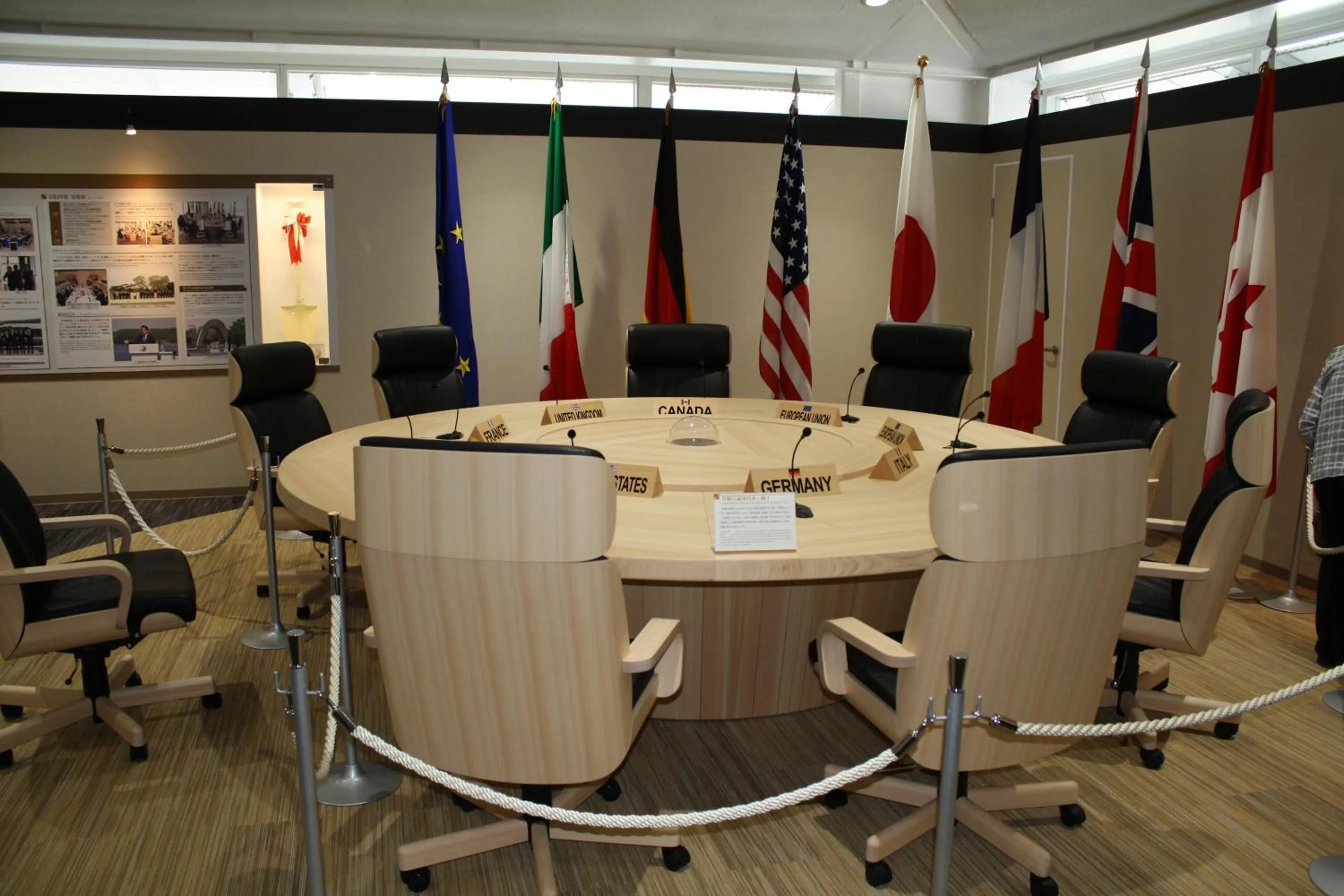 Tabinoyado Ushionoakari Geiboso