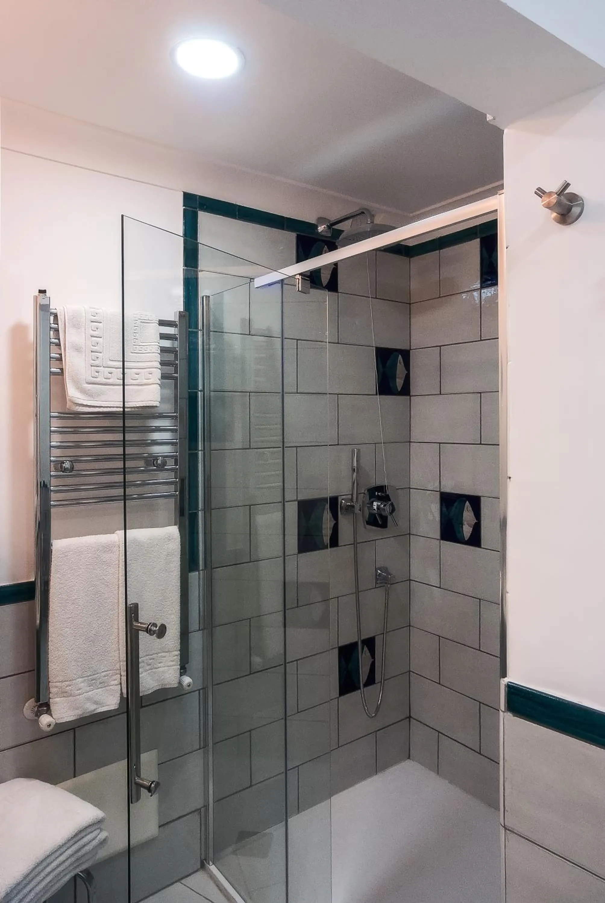 Shower in Hotel Montemare