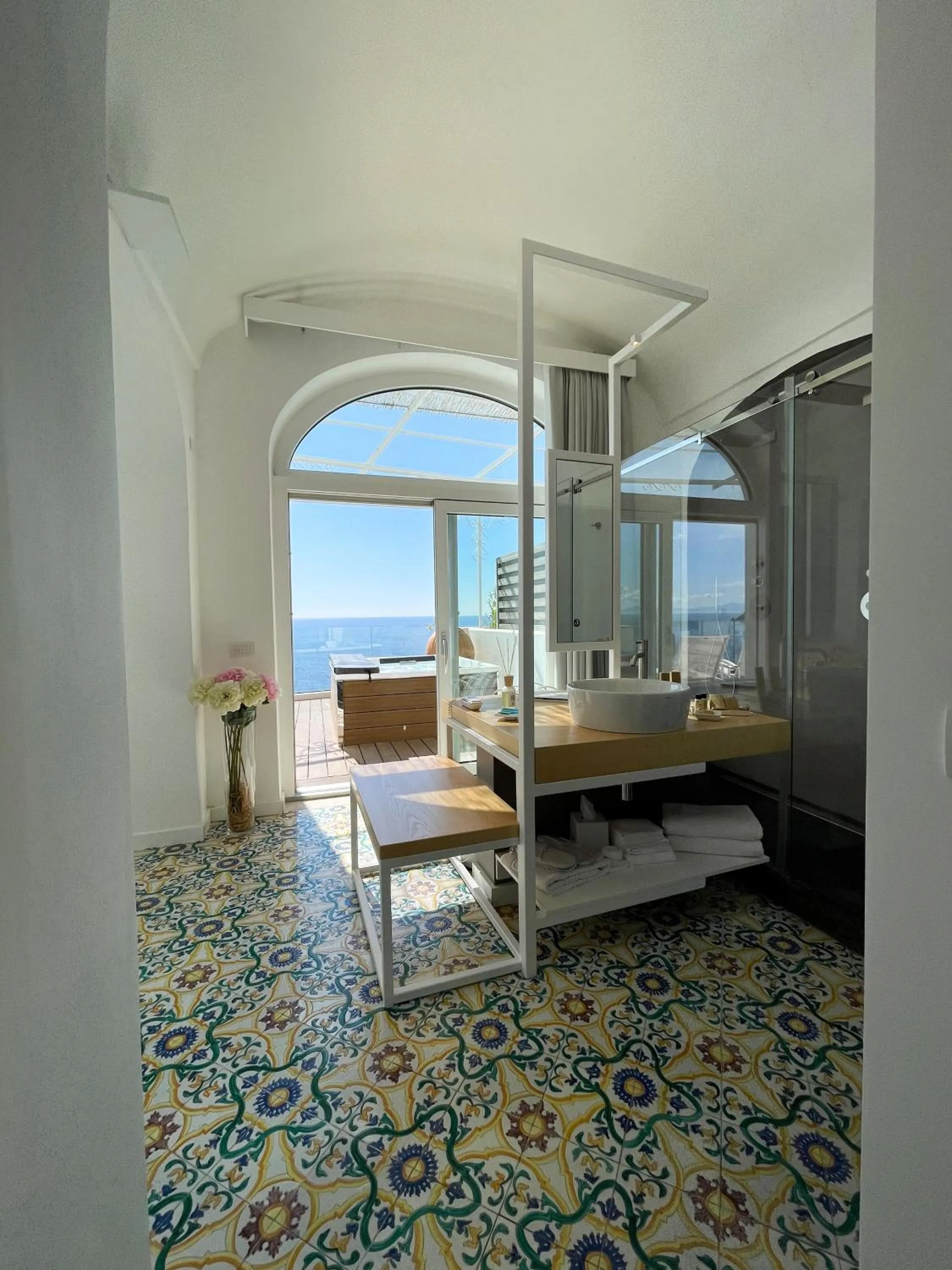 Bathroom in Hotel Montemare