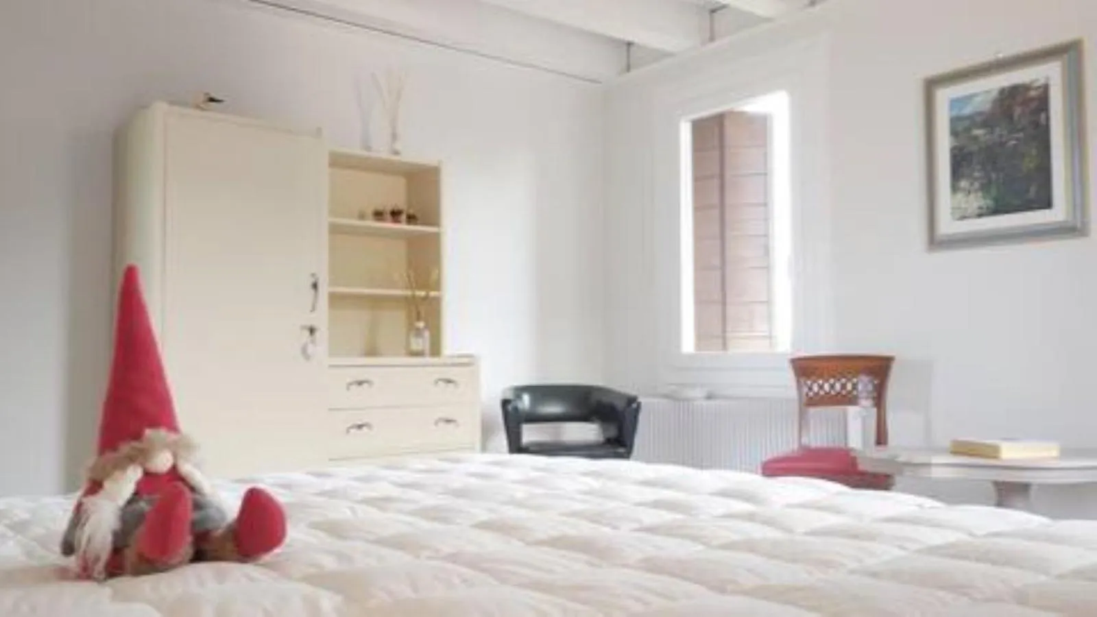 Bed in B&B Ernestine Family Home