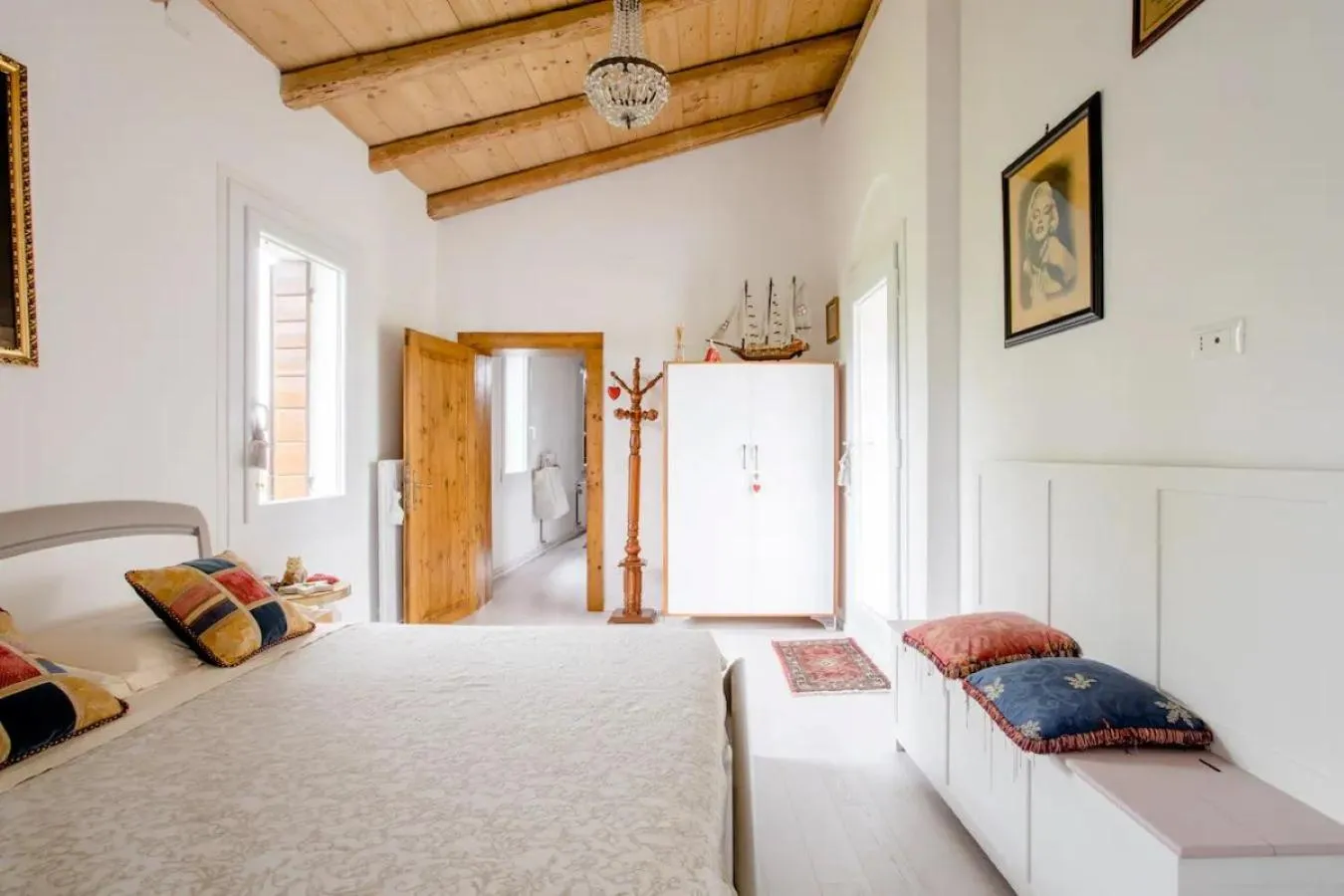 Bed in B&B Ernestine Family Home