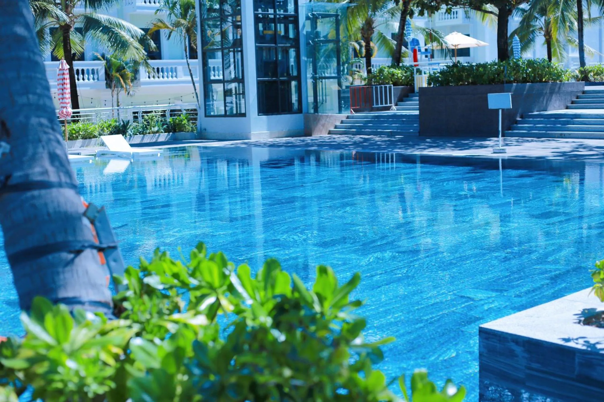 Swimming pool in Bliss Hotel Phu Quoc