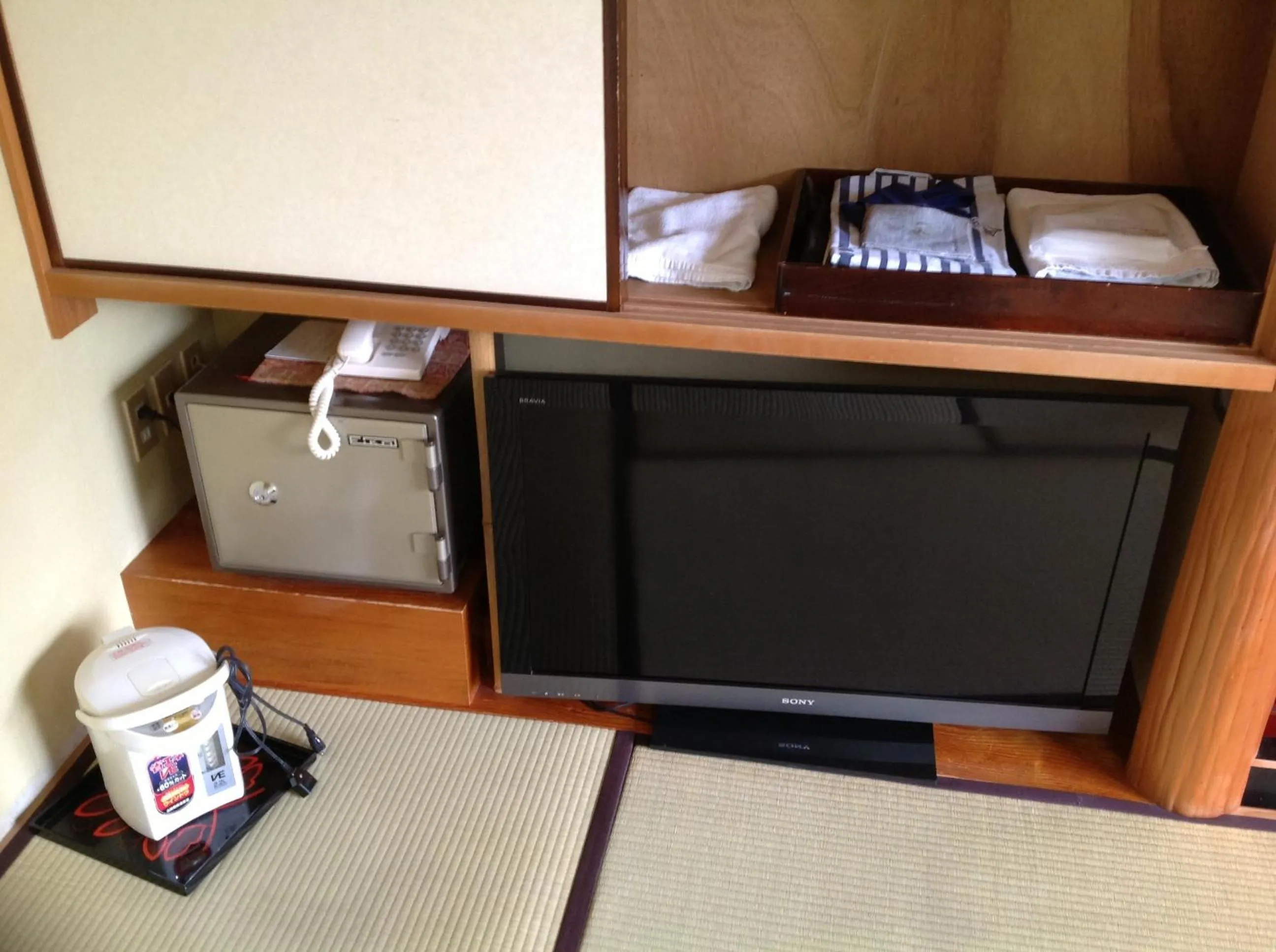 TV and multimedia in Chikurinin Gunpoen