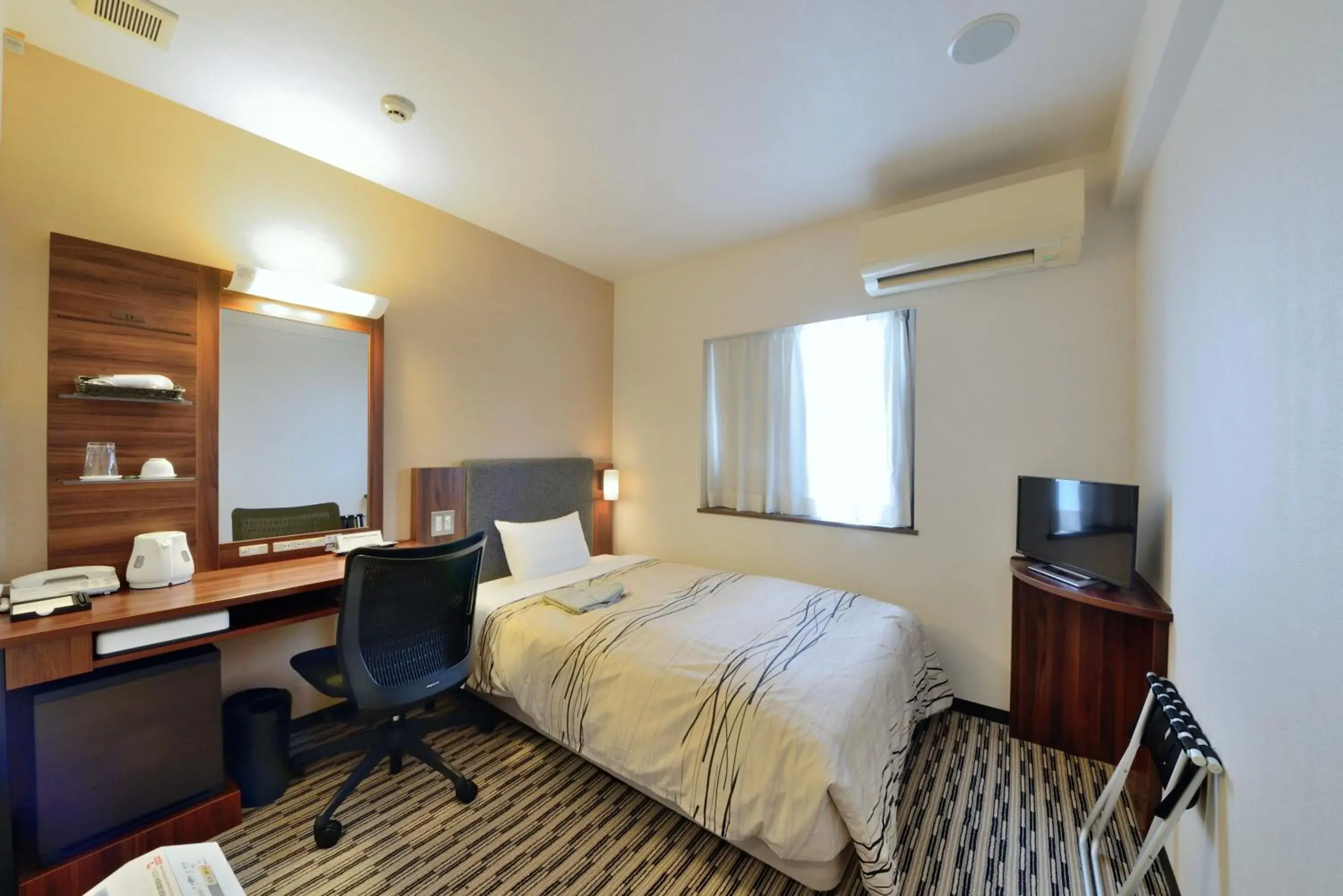 Single Room in Uozu Manten Hotel Ekimae Single Room in Uozu Manten Hotel Ekimae